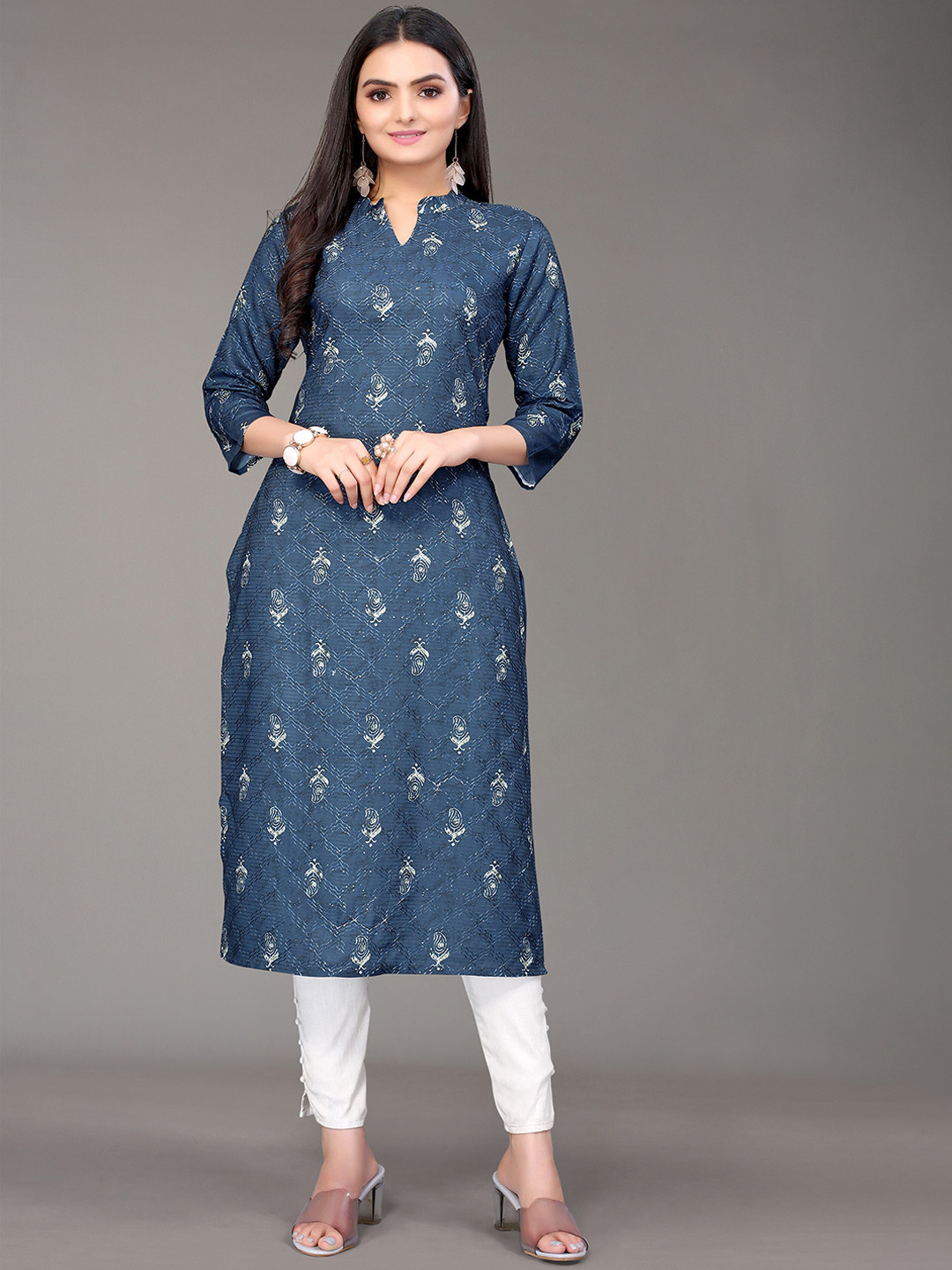 

Nimayaa Women Navy Blue Ethnic Motifs Printed Floral Kurta