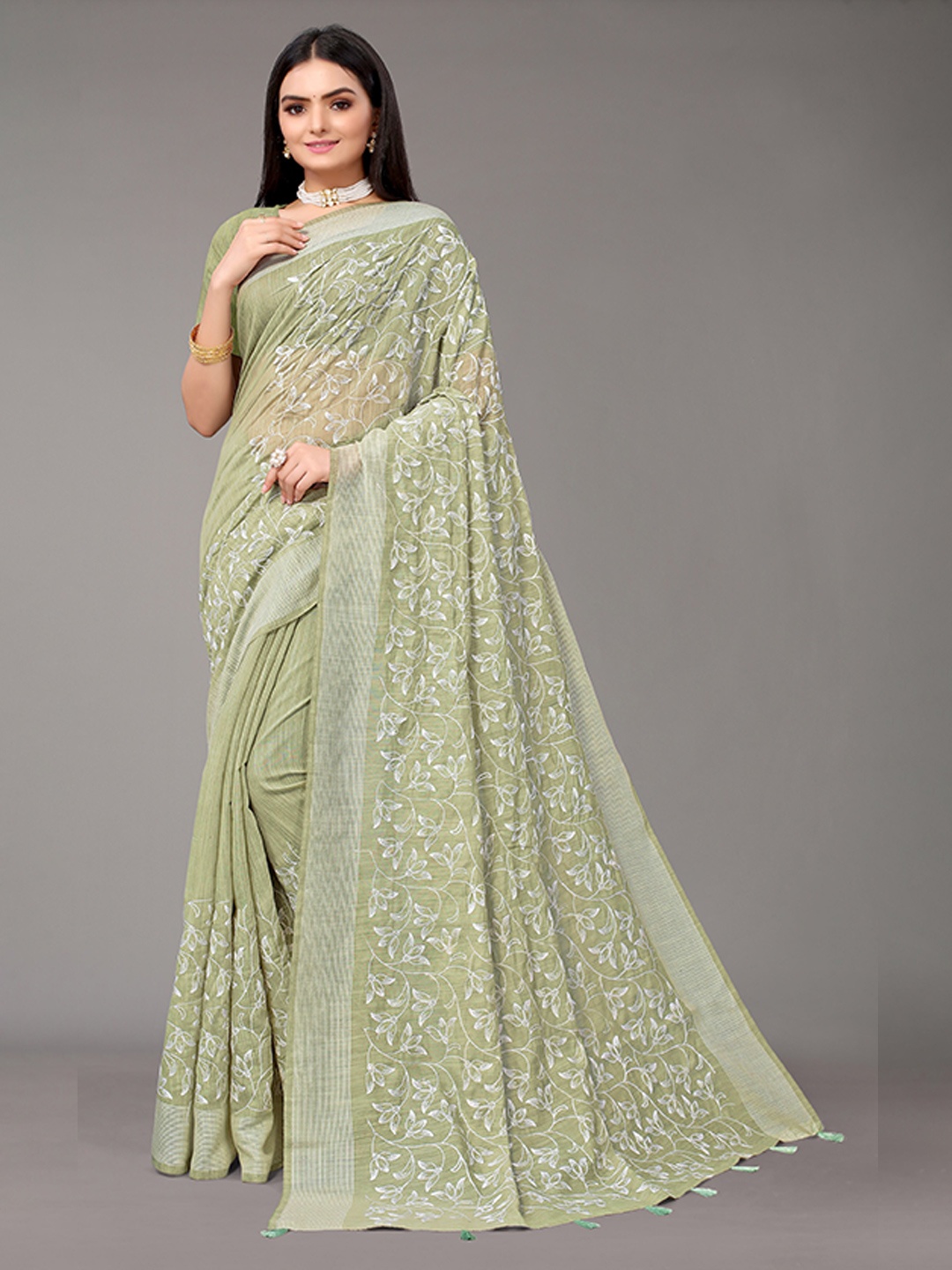 

Nimayaa Green & White Floral Pure Cotton Saree