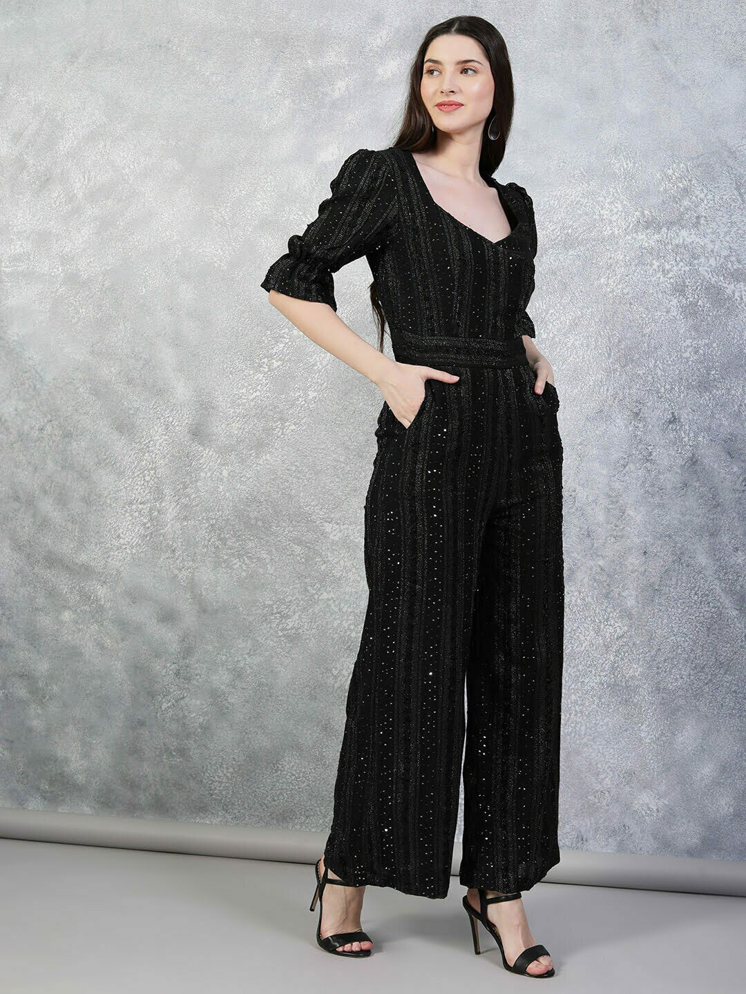 

TheBlackLover Black Solid Cotton Basic Jumpsuit