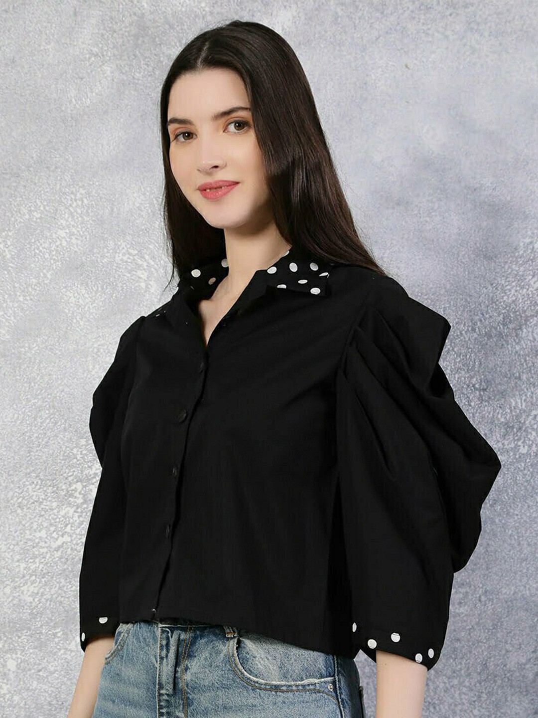 

TheBlackLover Black Solid Pure Cotton Shirt Style Crop Top
