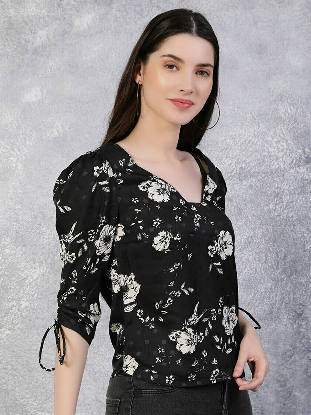 

TheBlackLover Black Floral Print Satin Top