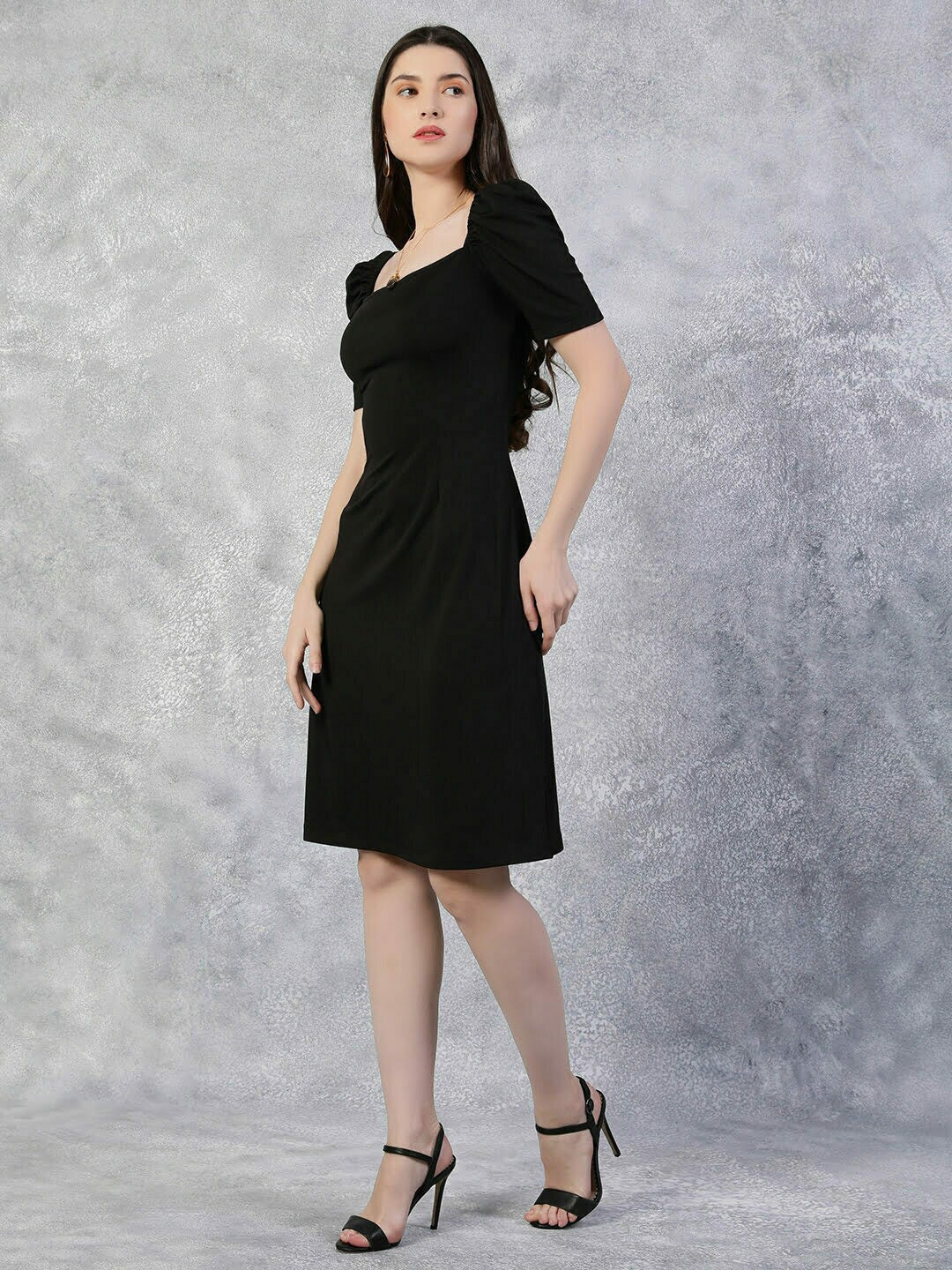 

TheBlackLover Black Solid Sheath Dress