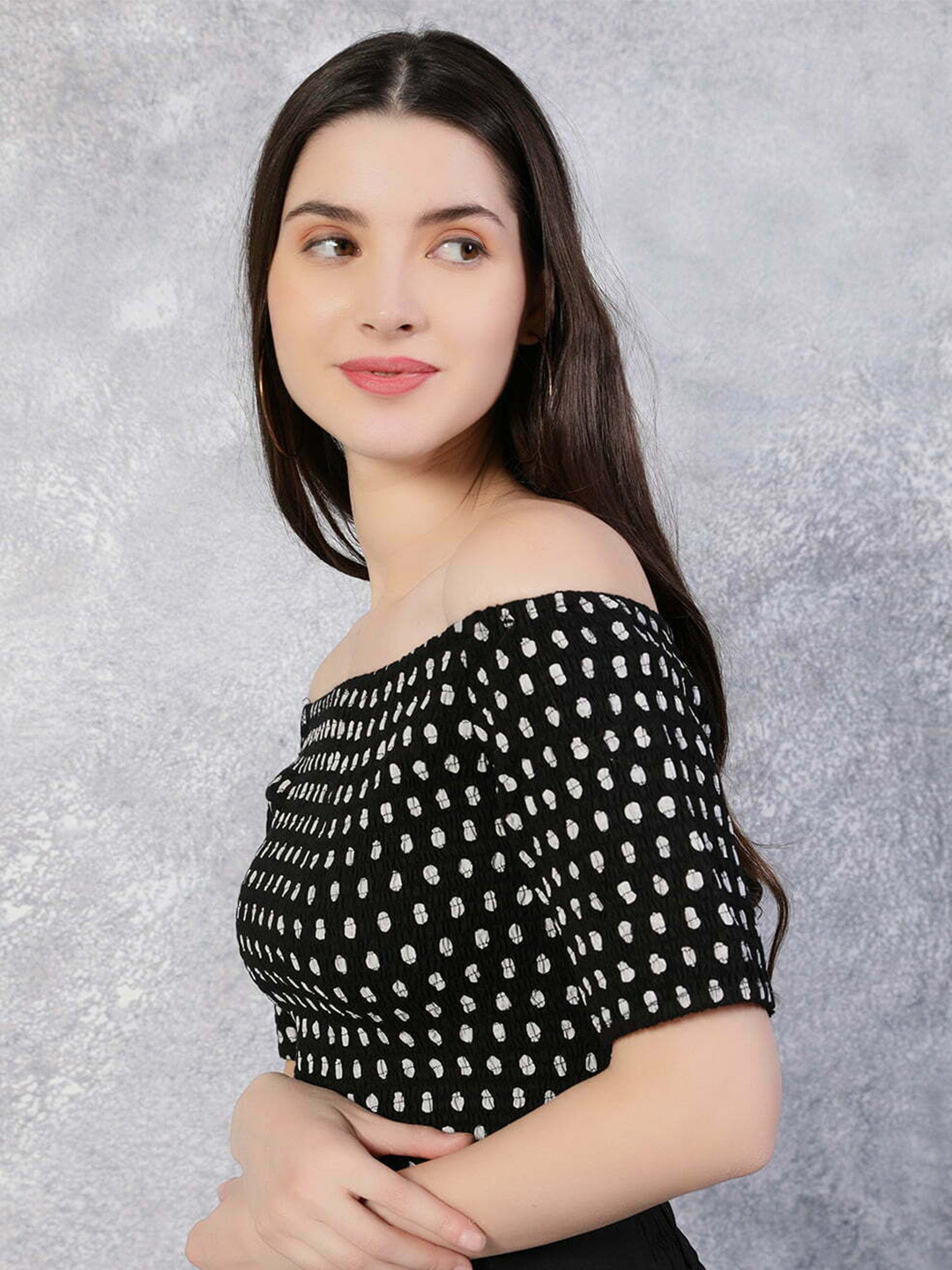 

TheBlackLover Black & White Print Off-Shoulder Bardot Crop Top