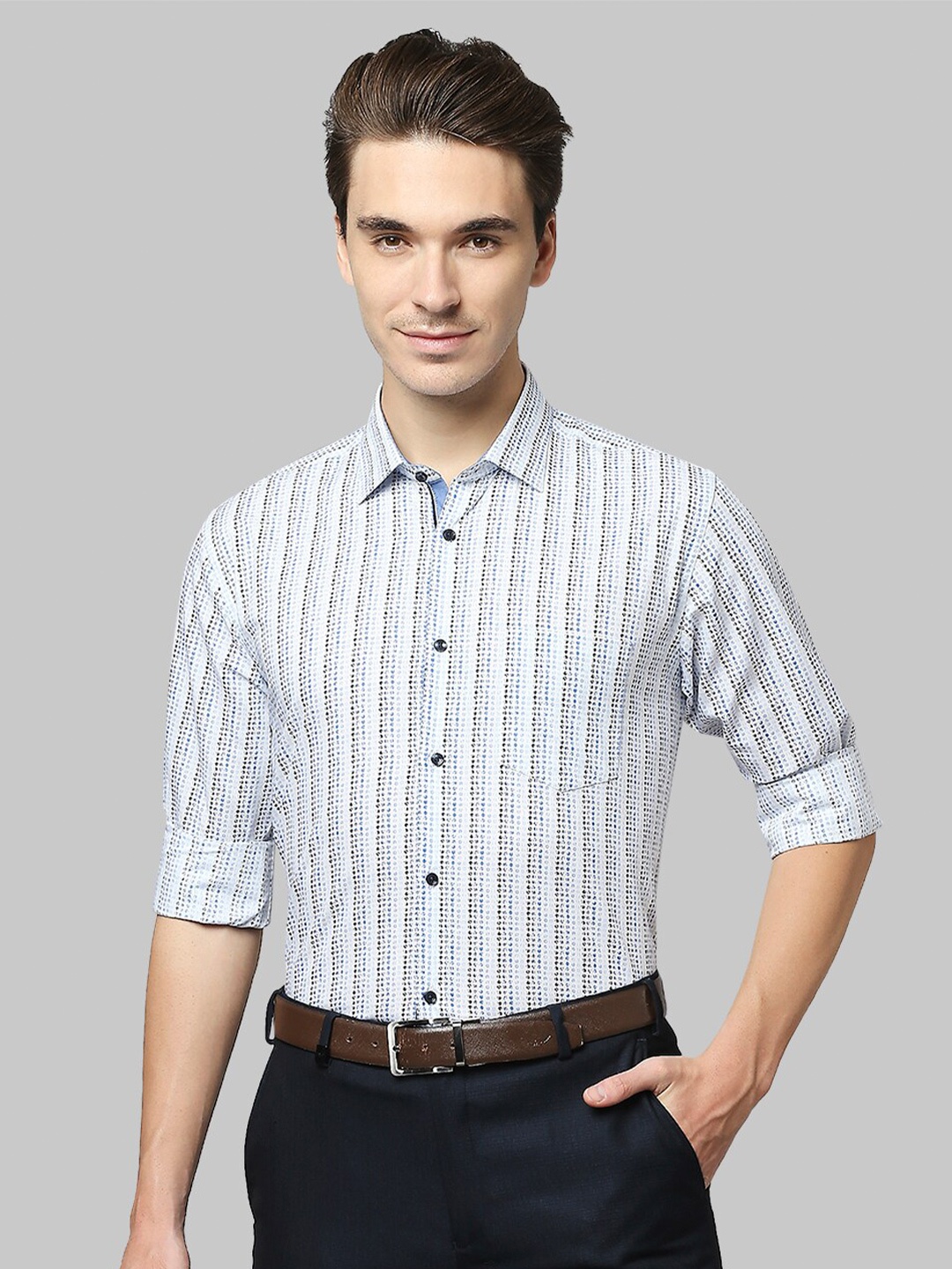 

Park Avenue Men Blue Slim Fit Printed Casual Shirt