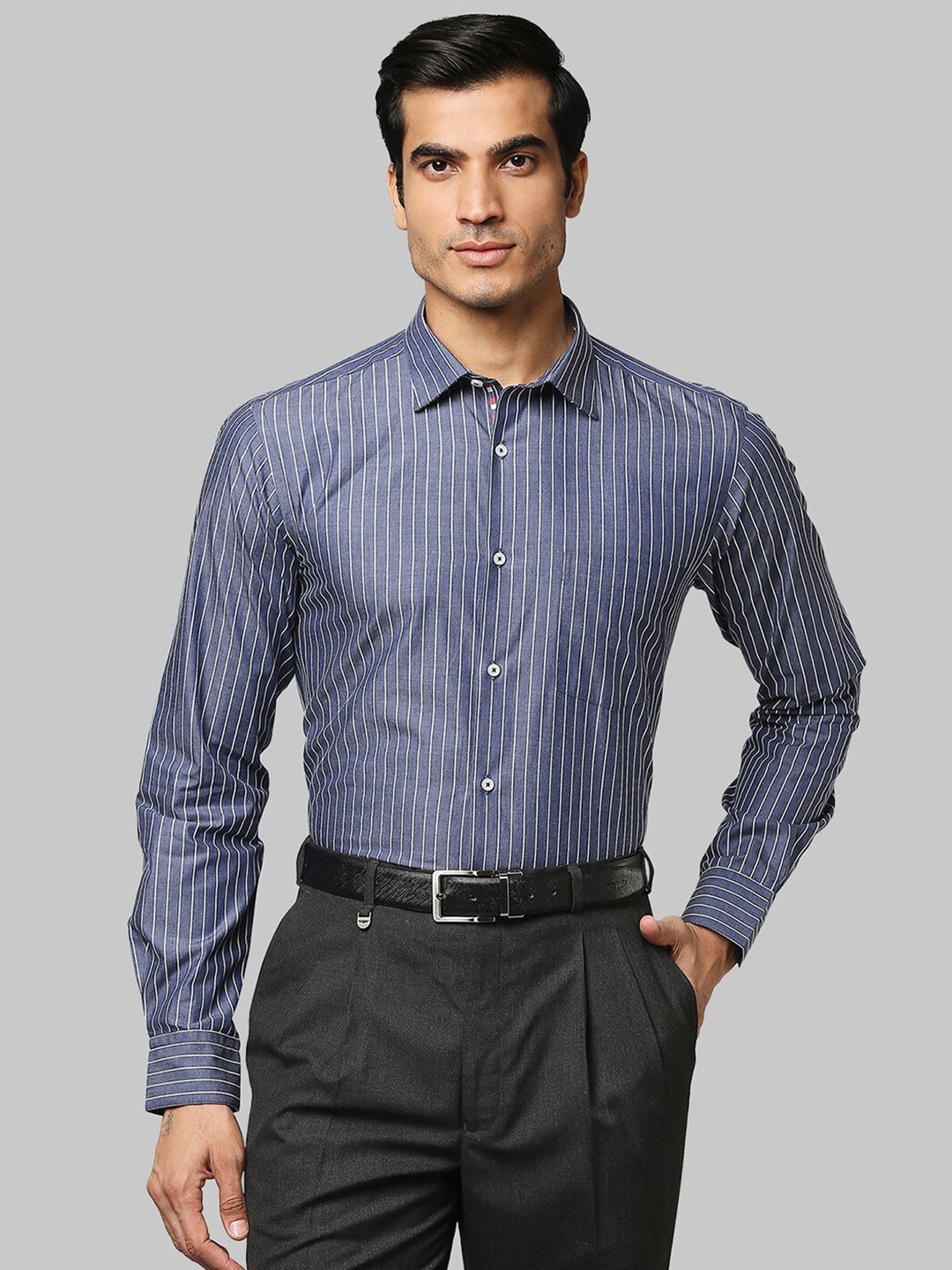 

Park Avenue Men Dark Blue Slim Fit Striped Casual Shirt
