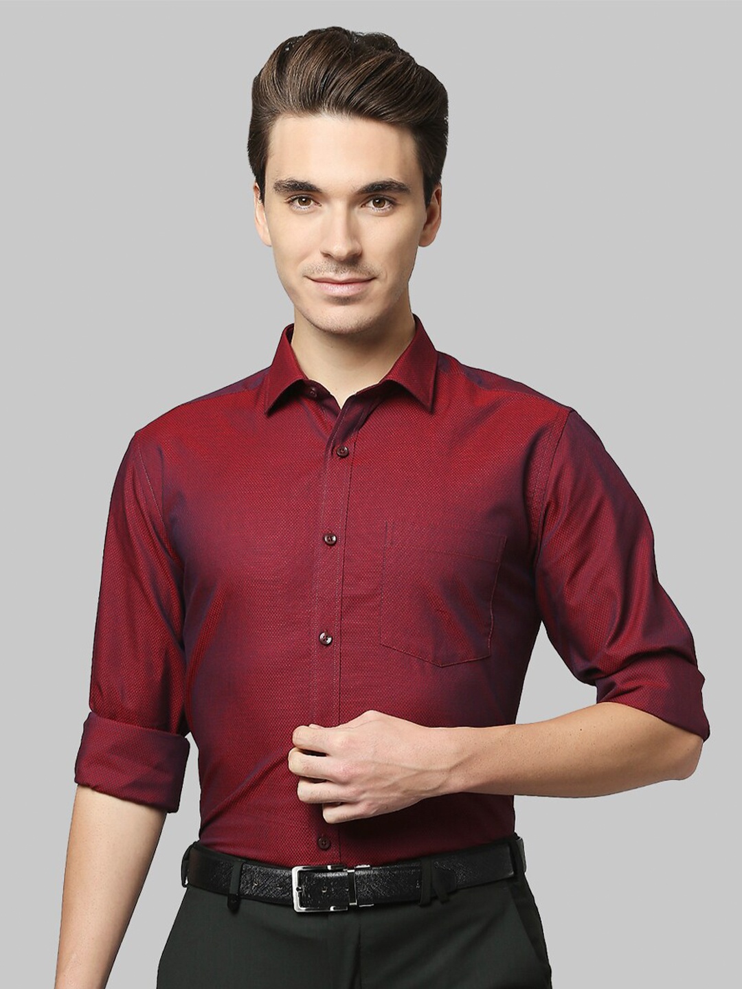 

Park Avenue Men Maroon Solid Cotton Formal Shirt