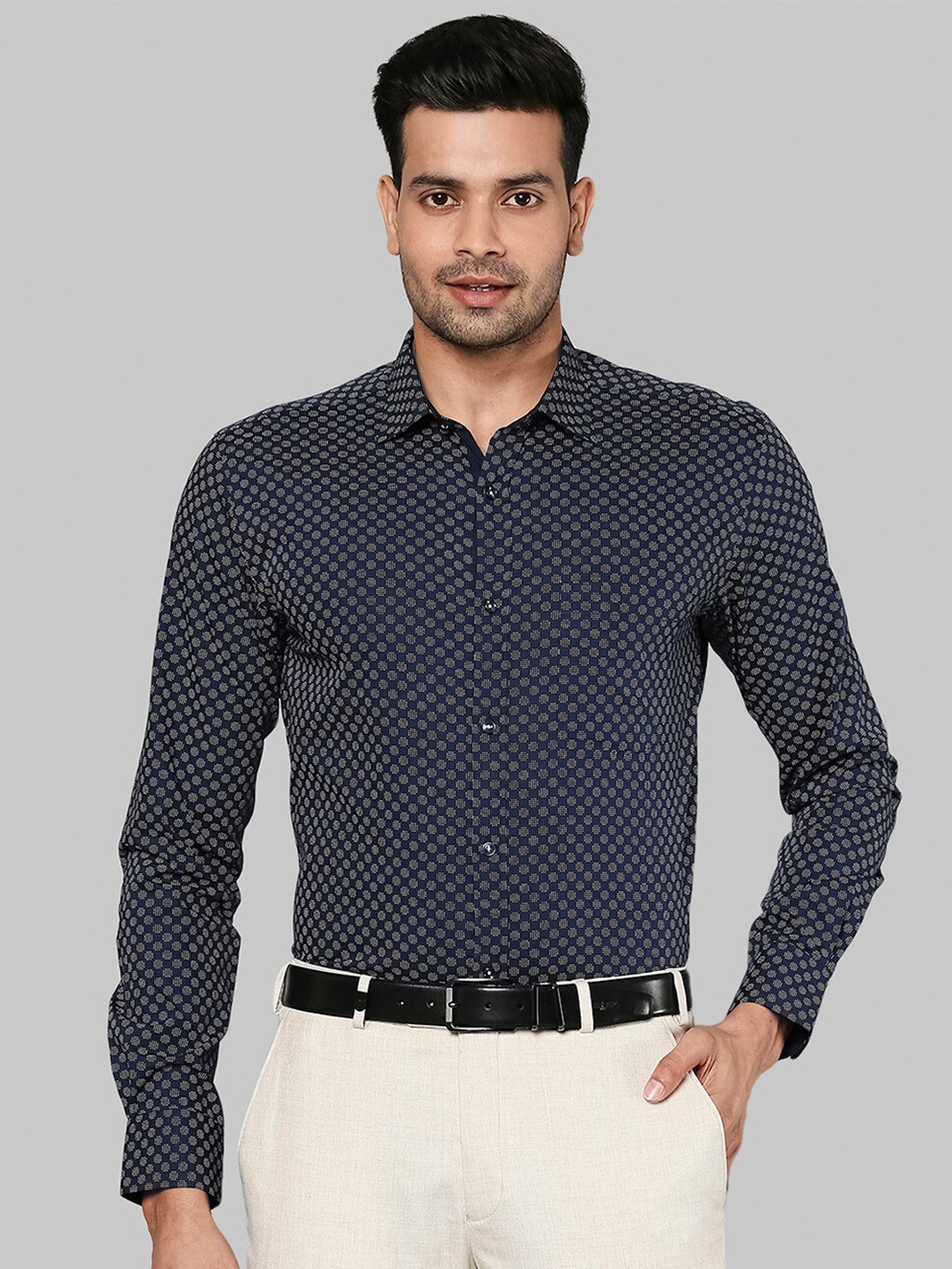

Park Avenue Men Blue Slim Fit Printed Casual Shirt
