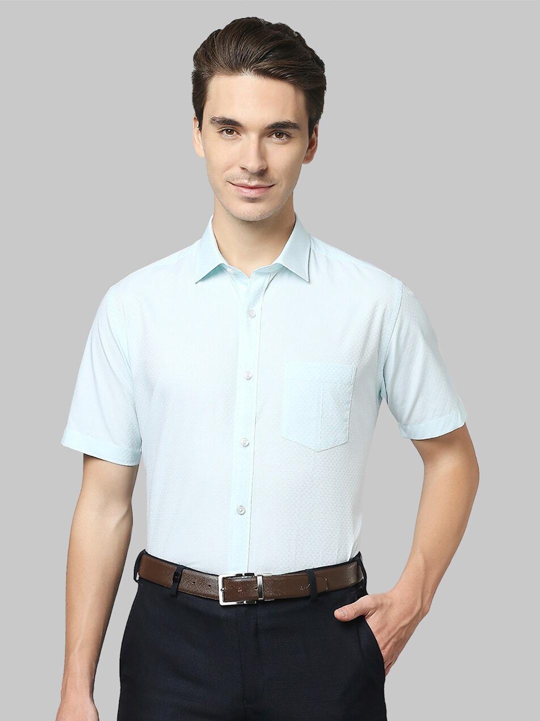 

Park Avenue Men Blue Cotton Casual Shirt