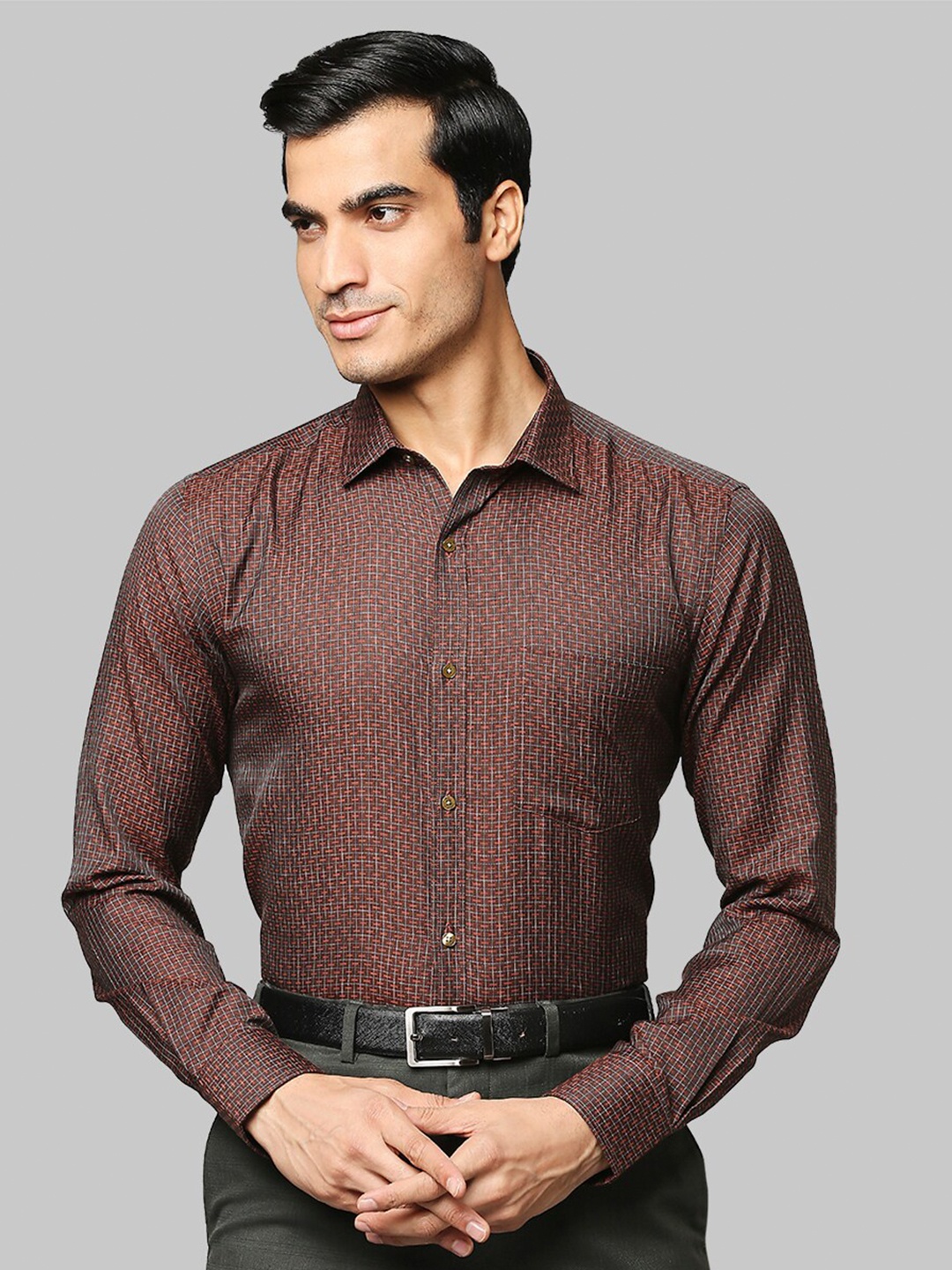 

Park Avenue Men Brown Slim Fit Micro Checked Formal Shirt