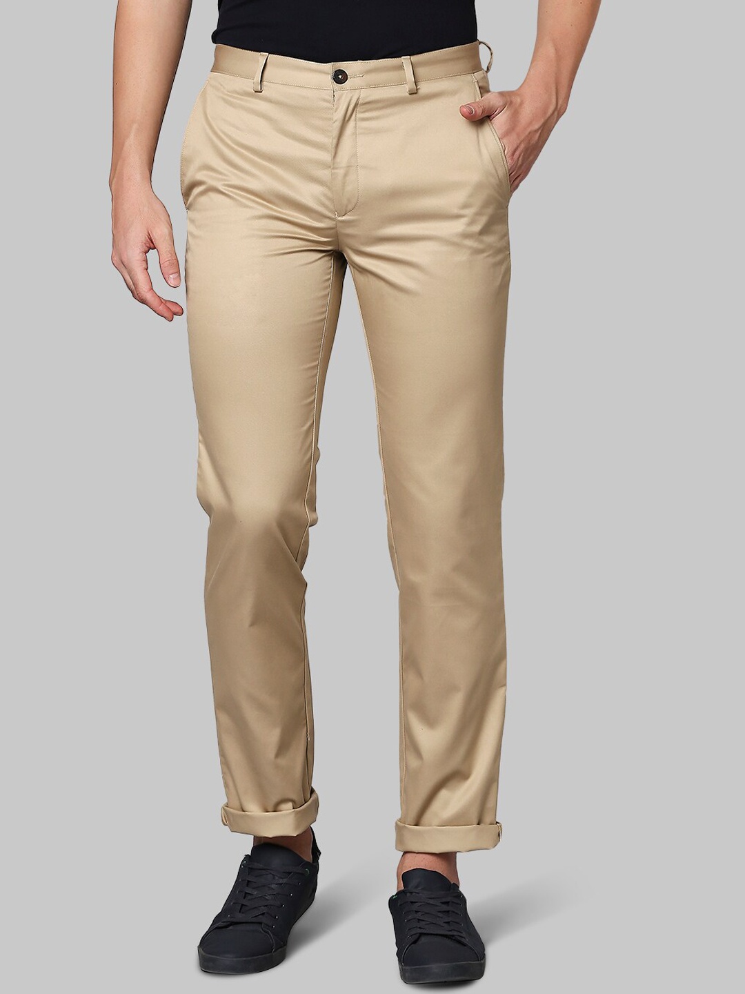 

Park Avenue Men Solid Beige Slim Fit Trousers