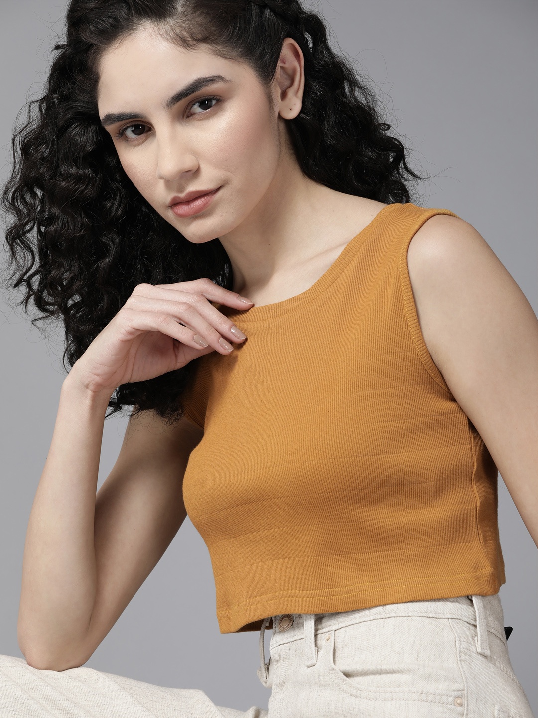 

Roadster Woman Solid Crop Top, Mustard