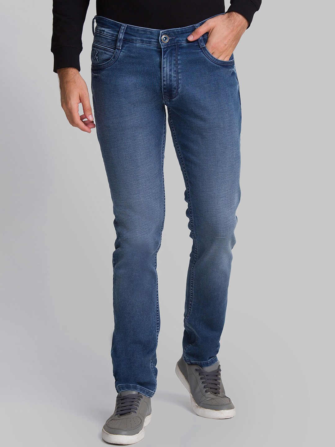

Parx Men Blue Tapered Fit Light Fade Jeans