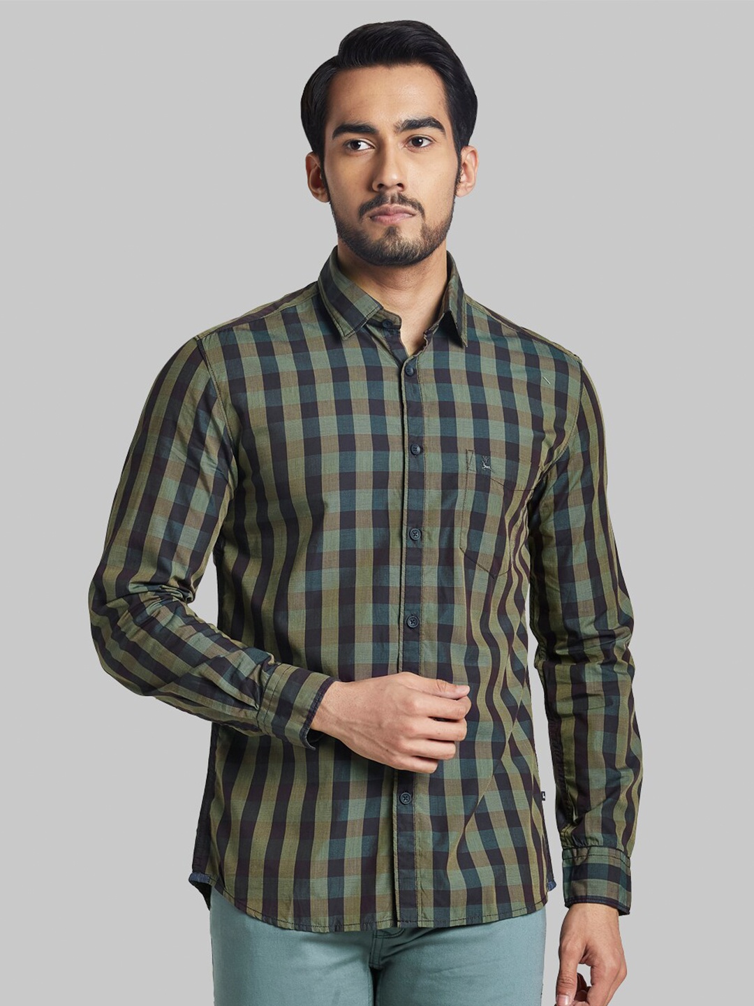 

Parx Men Green Slim Fit Checked Casual Cotton Cotton Shirt