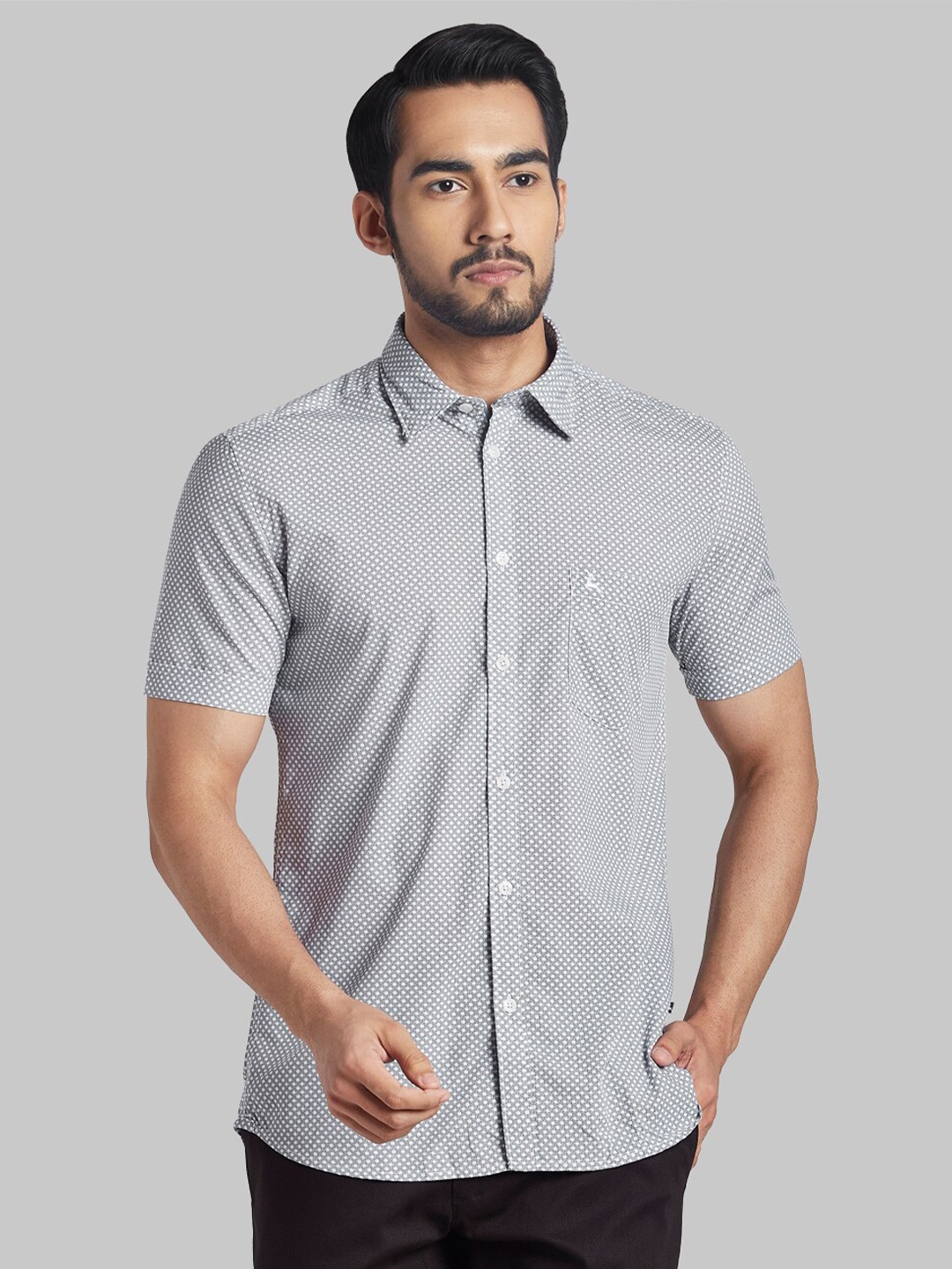 

Parx Men Grey Slim Fit Printed Casual Shirt