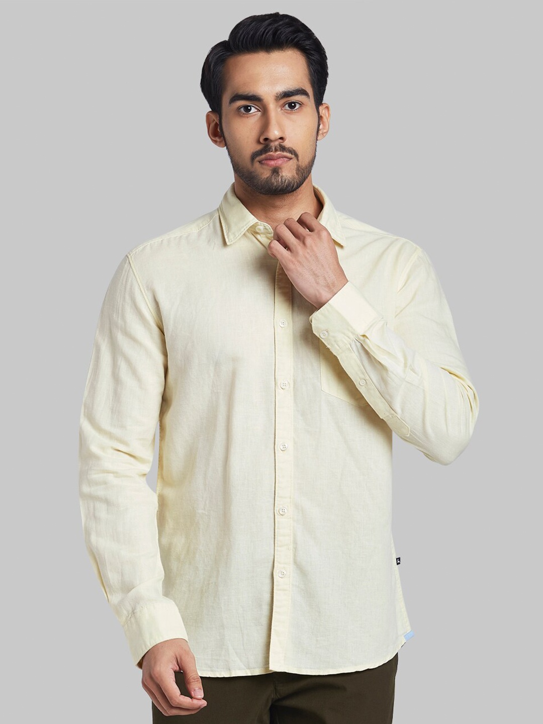 

Parx Men Yellow Slim Fit Casual Shirt