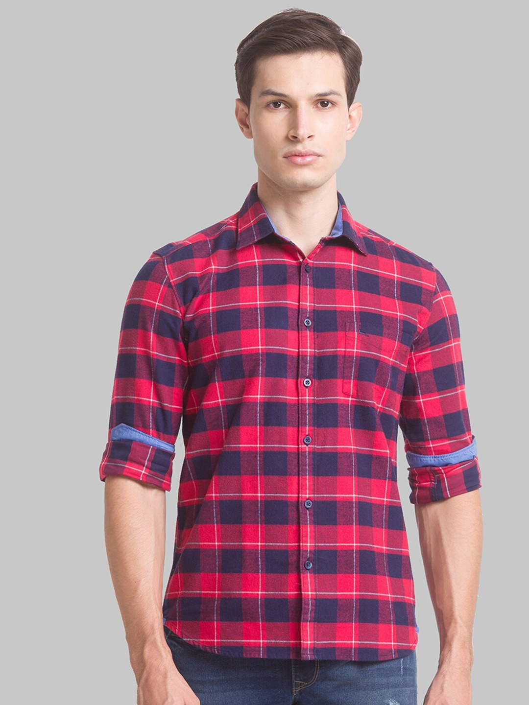 

Parx Men Red Slim Fit Checked Casual Shirt