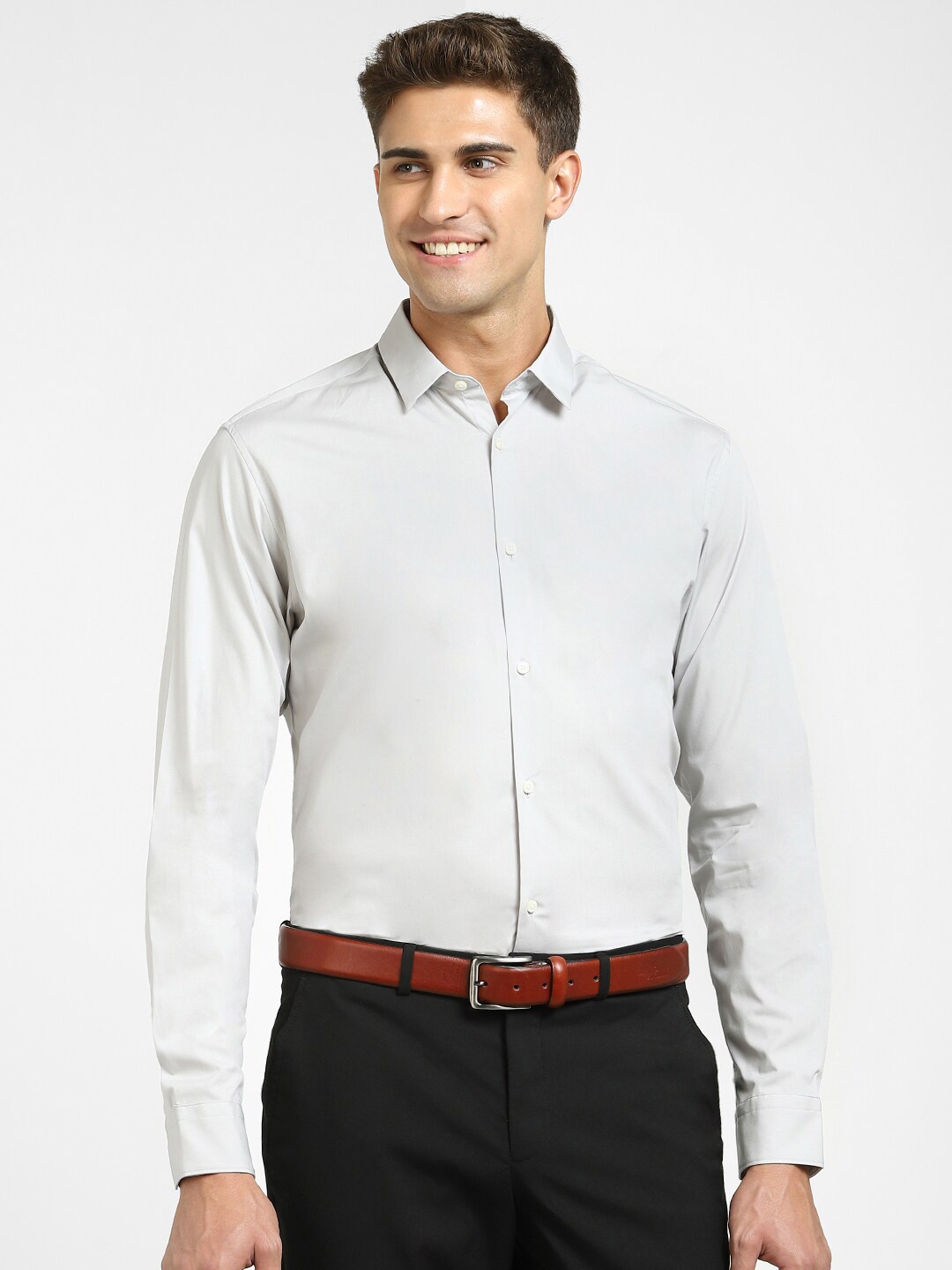 

SELECTED Men Off White Slim Fit Cotton Formal Shirt