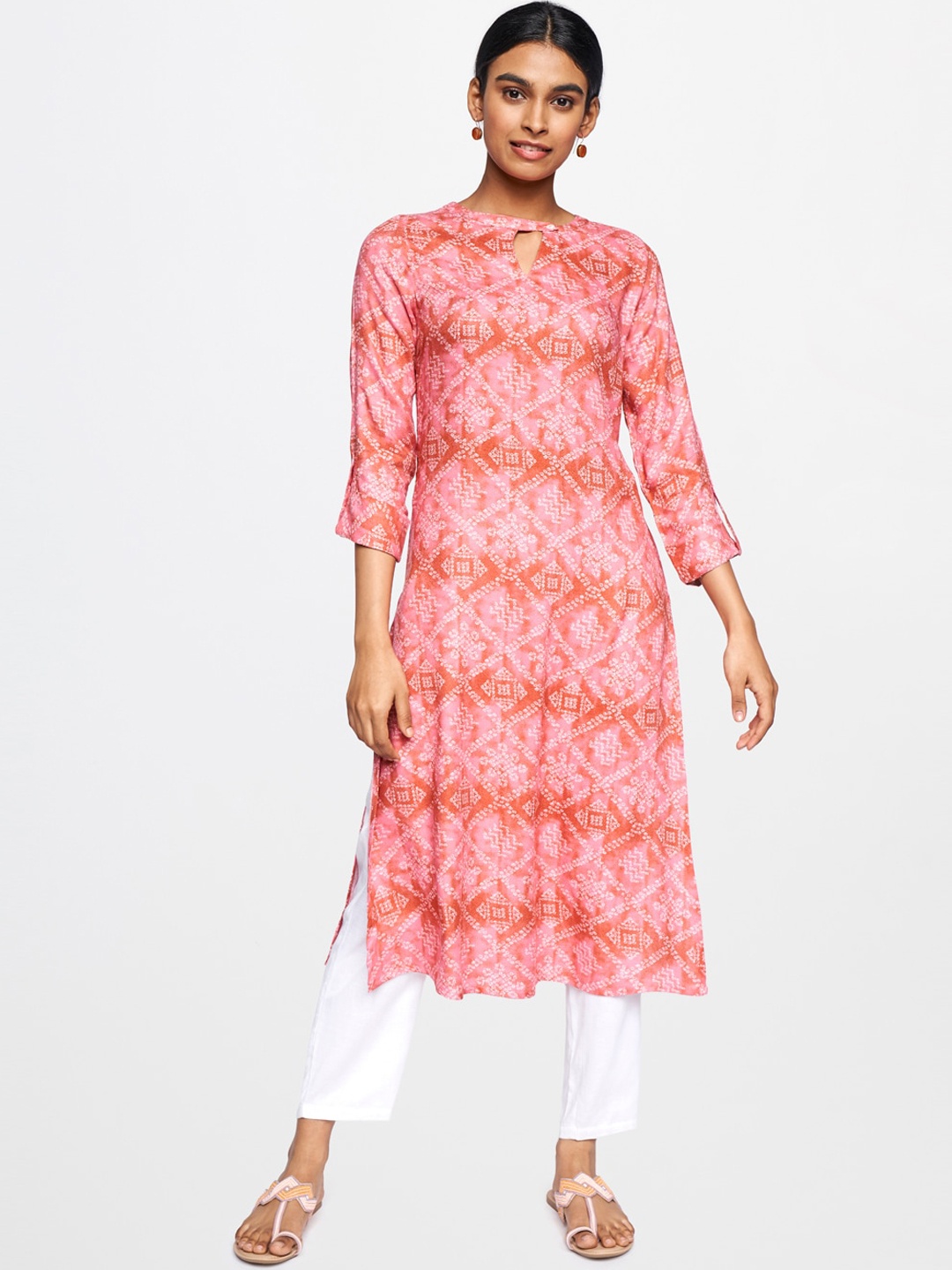 

Global Desi Women Pink Printed Keyhole Neck Kurta