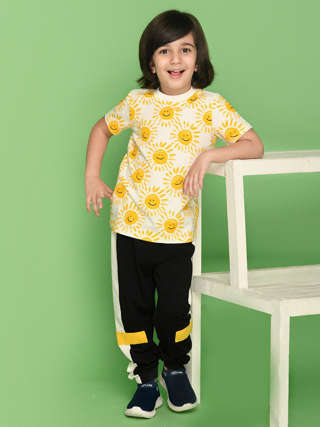 

SPUNKIES Boys Yellow Printed Organic Cotton Sunny Bunny T-shirt