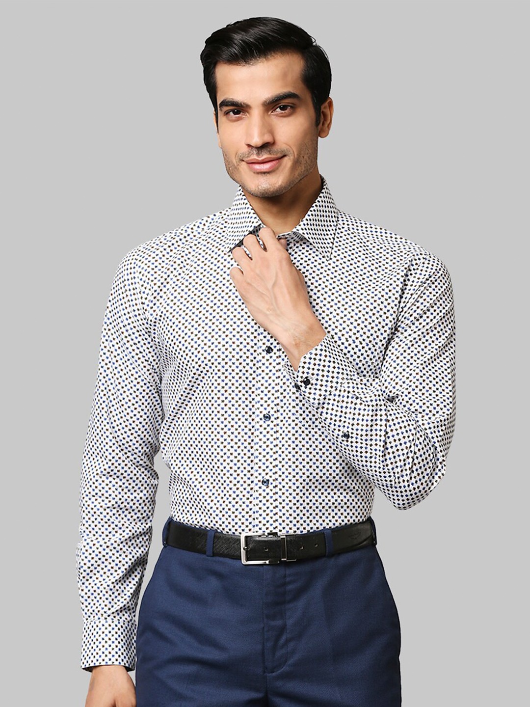 

Raymond Men Brown Slim Fit Printed Casual Shirt