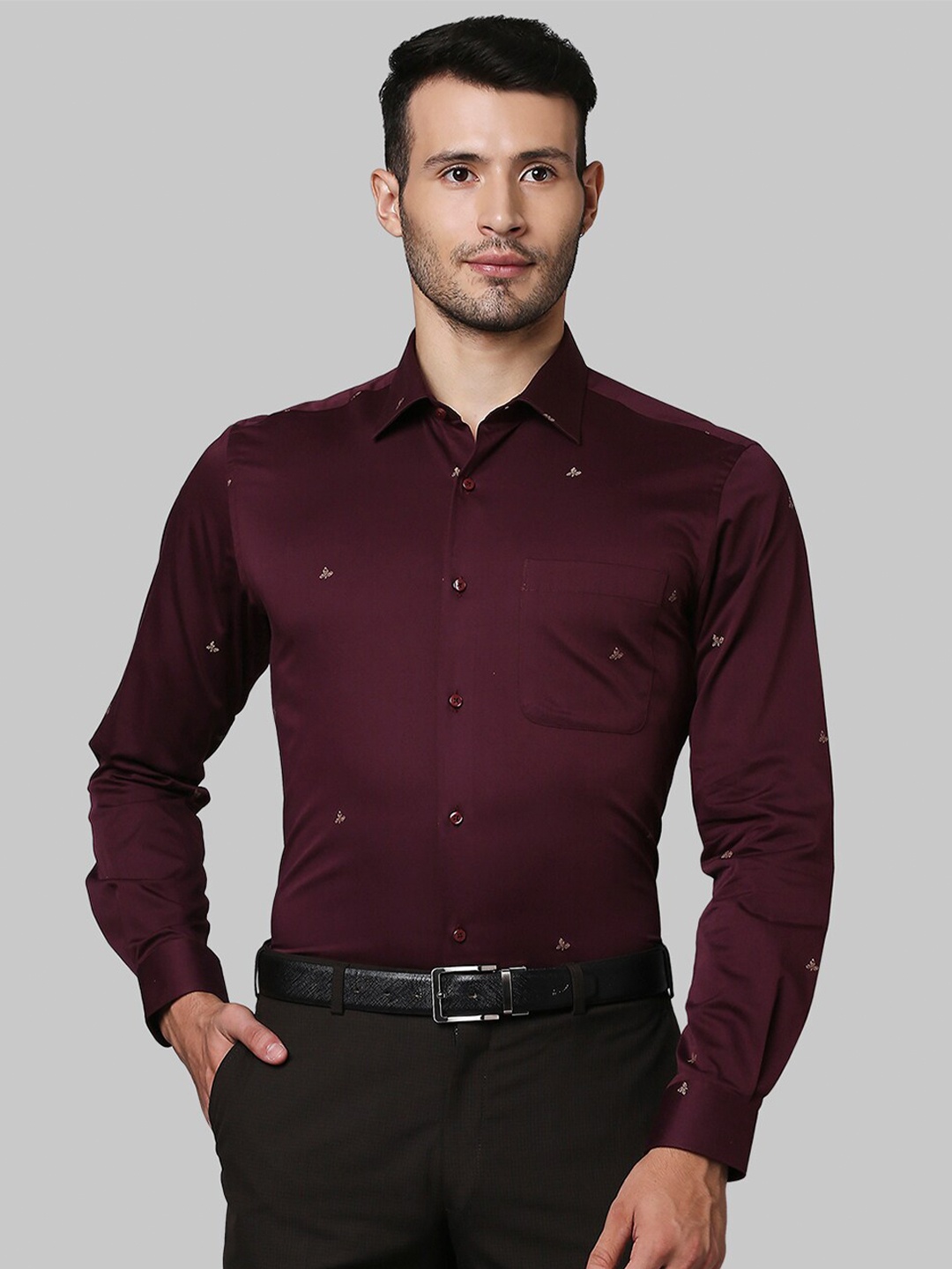 

Raymond Men Maroon Solid Cotton Formal Shirts
