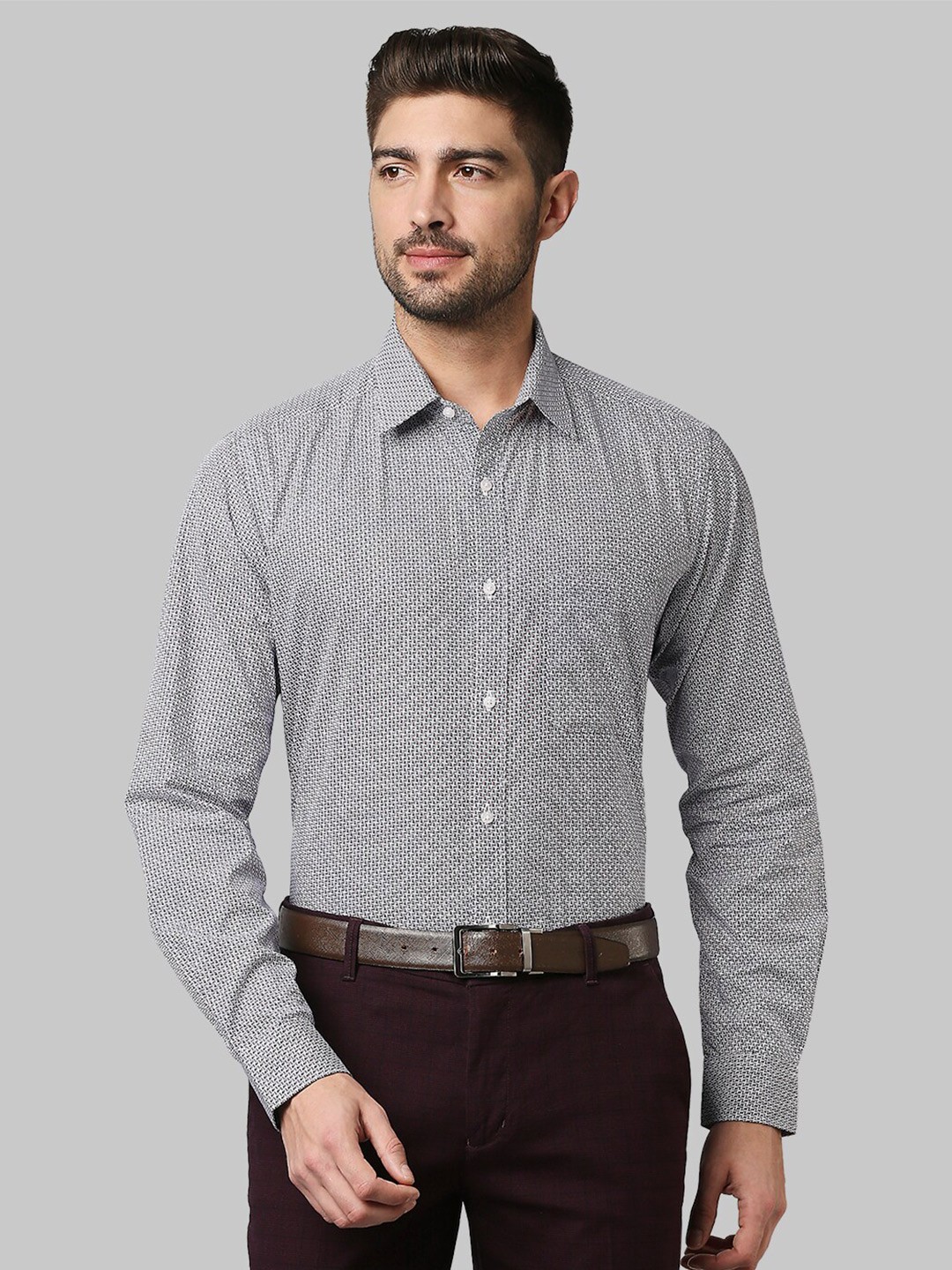 

Raymond Men White & Black Slim Fit Printed Casual Shirt