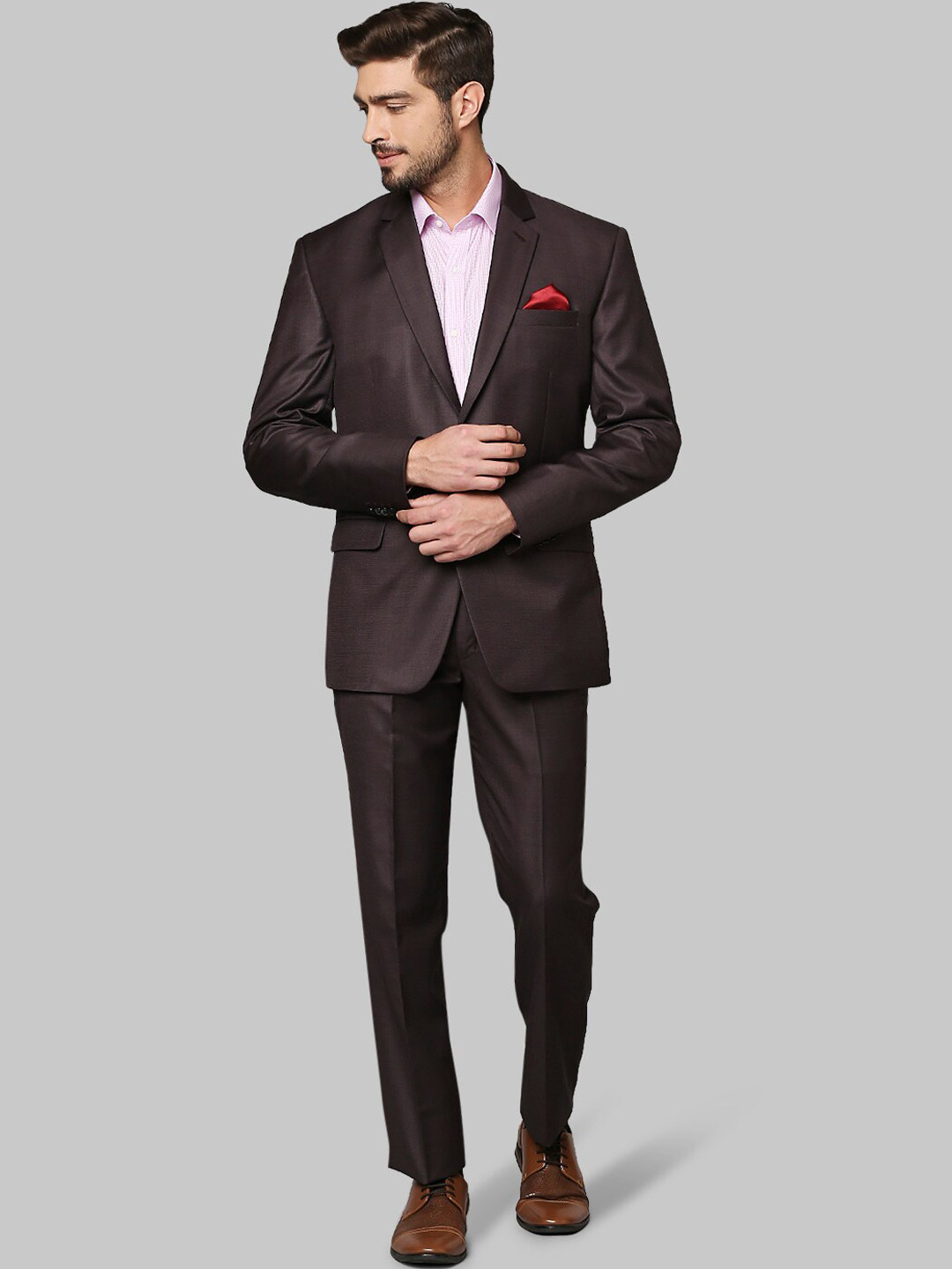 

Raymond Men Maroon Solid Single-Breasted Two-Piece Suit