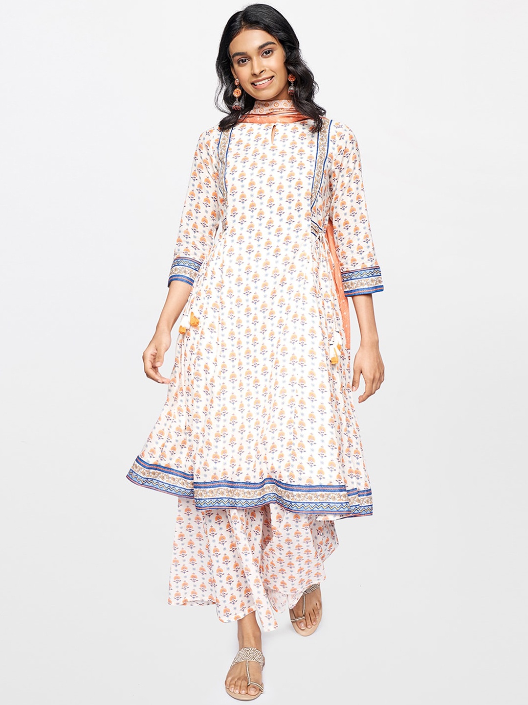 

Global Desi Women Off White Floral Printed Pleated Pure Cotton Kurta with Palazzos & With Dupatta