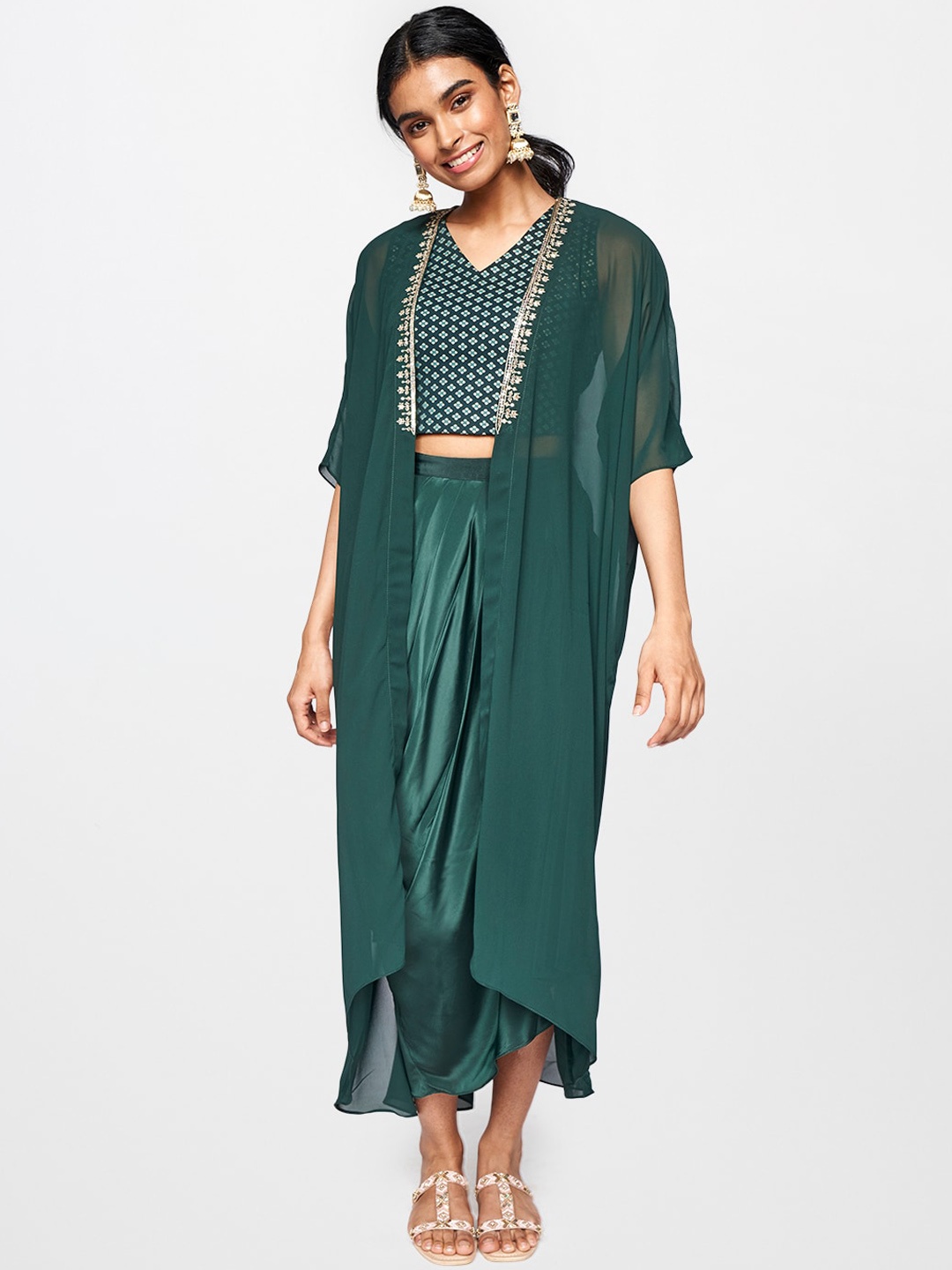 

Global Desi Women Green & Gold-Toned Printed Top with Skirt