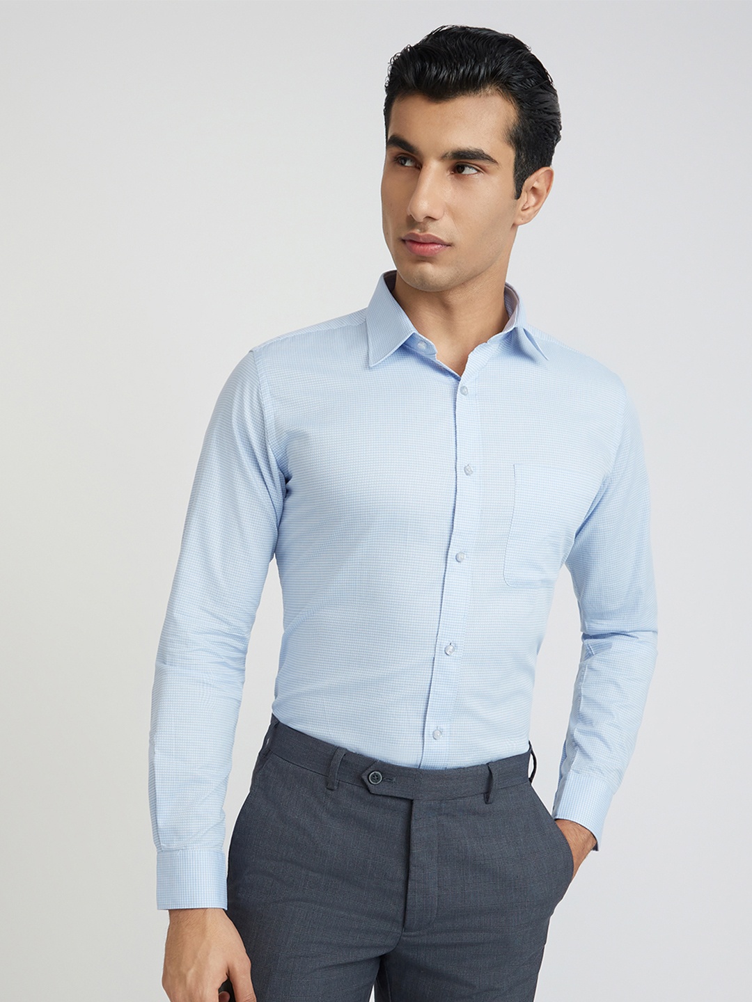 

Raymond Men Blue Slim Fit Printed Cutaway Collar Pure Cotton Formal Shirt
