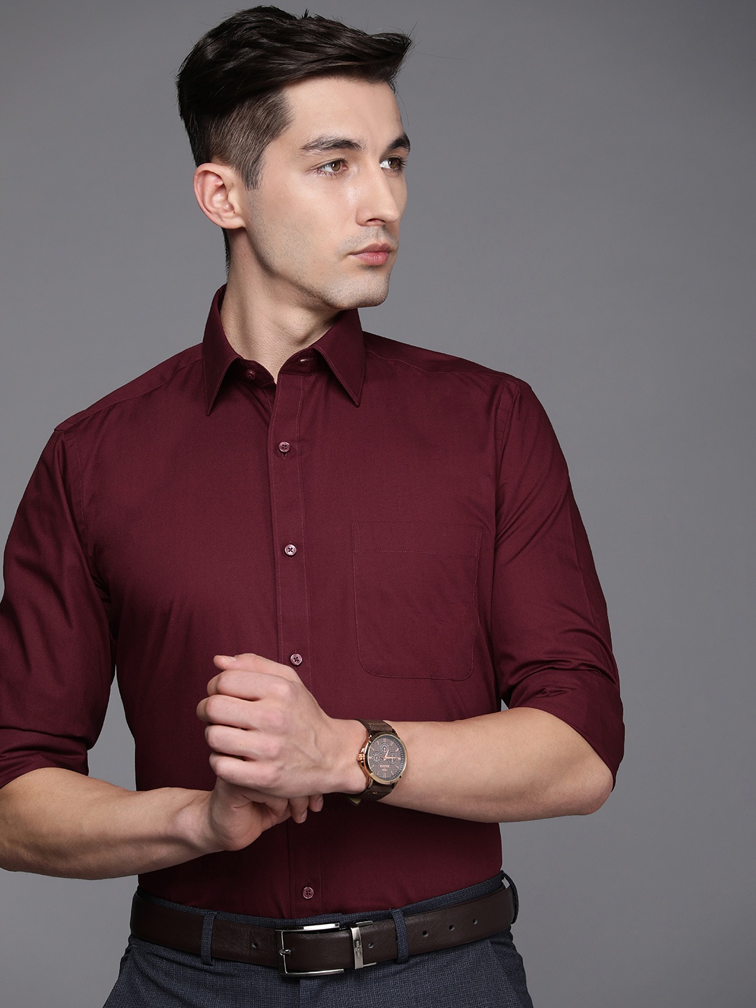 

Raymond Men Dark Maroon Solid Slim Fit Pure Cotton Formal Shirt