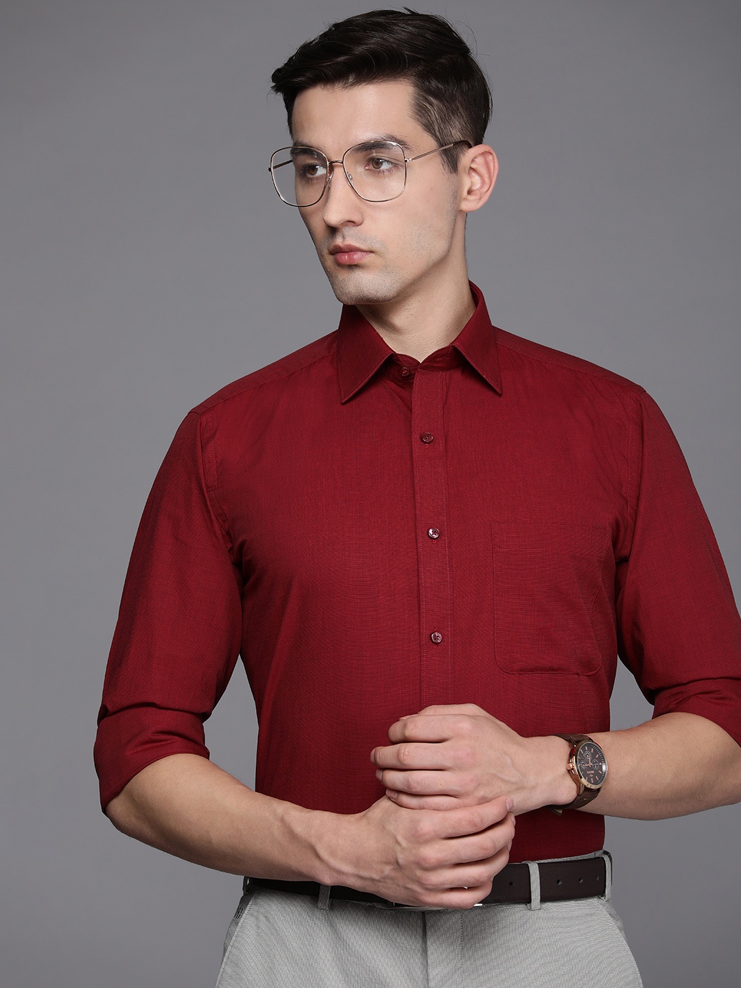 

Raymond Men Maroon Solid Slim Fit Pure Cotton Formal Shirt