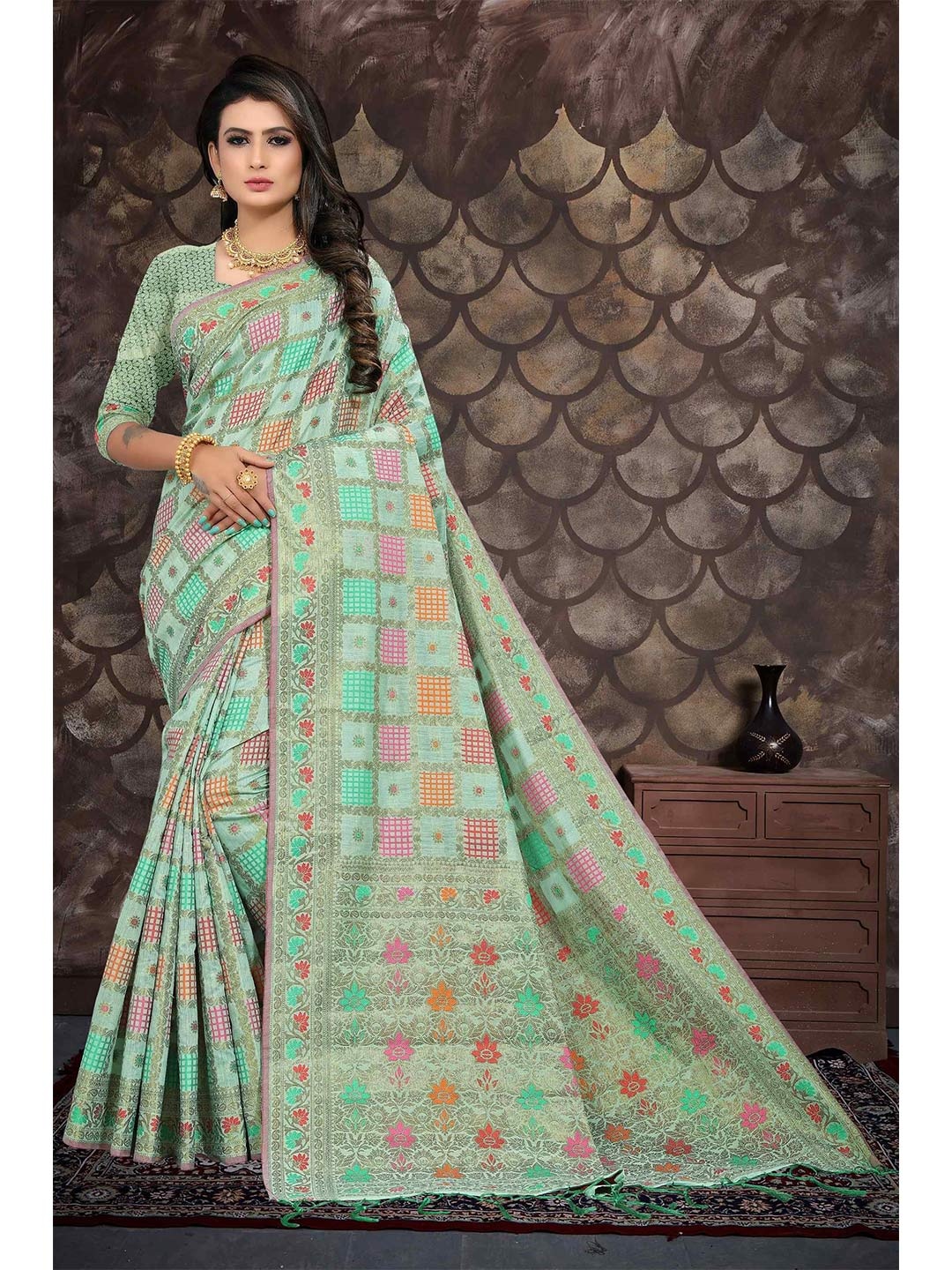 

Mizzific Turquoise Blue & Gold-Toned Floral Zari Pure Cotton Chanderi Saree