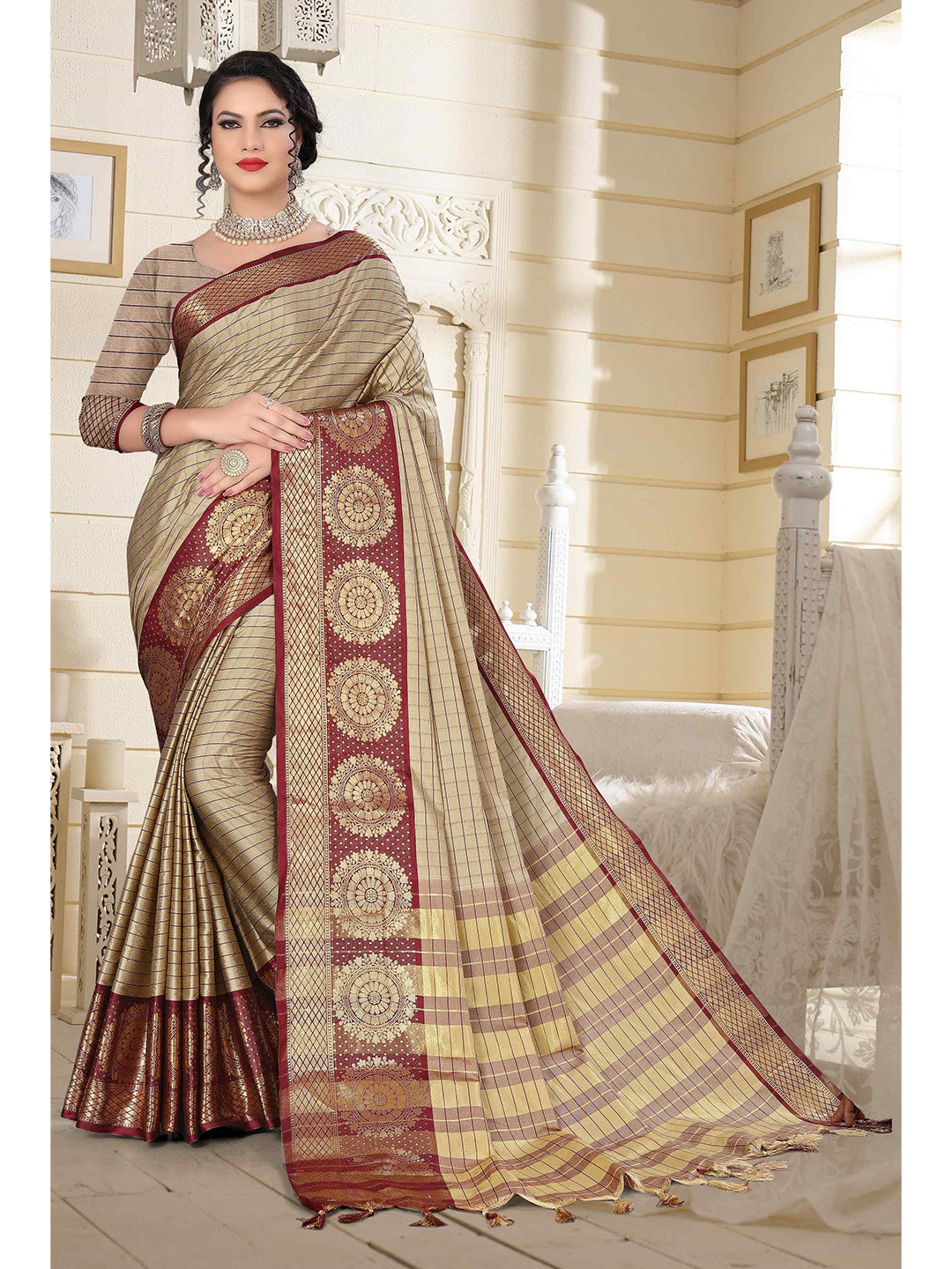 

Mizzific Rust Floral Zari Silk Cotton Banarasi Saree