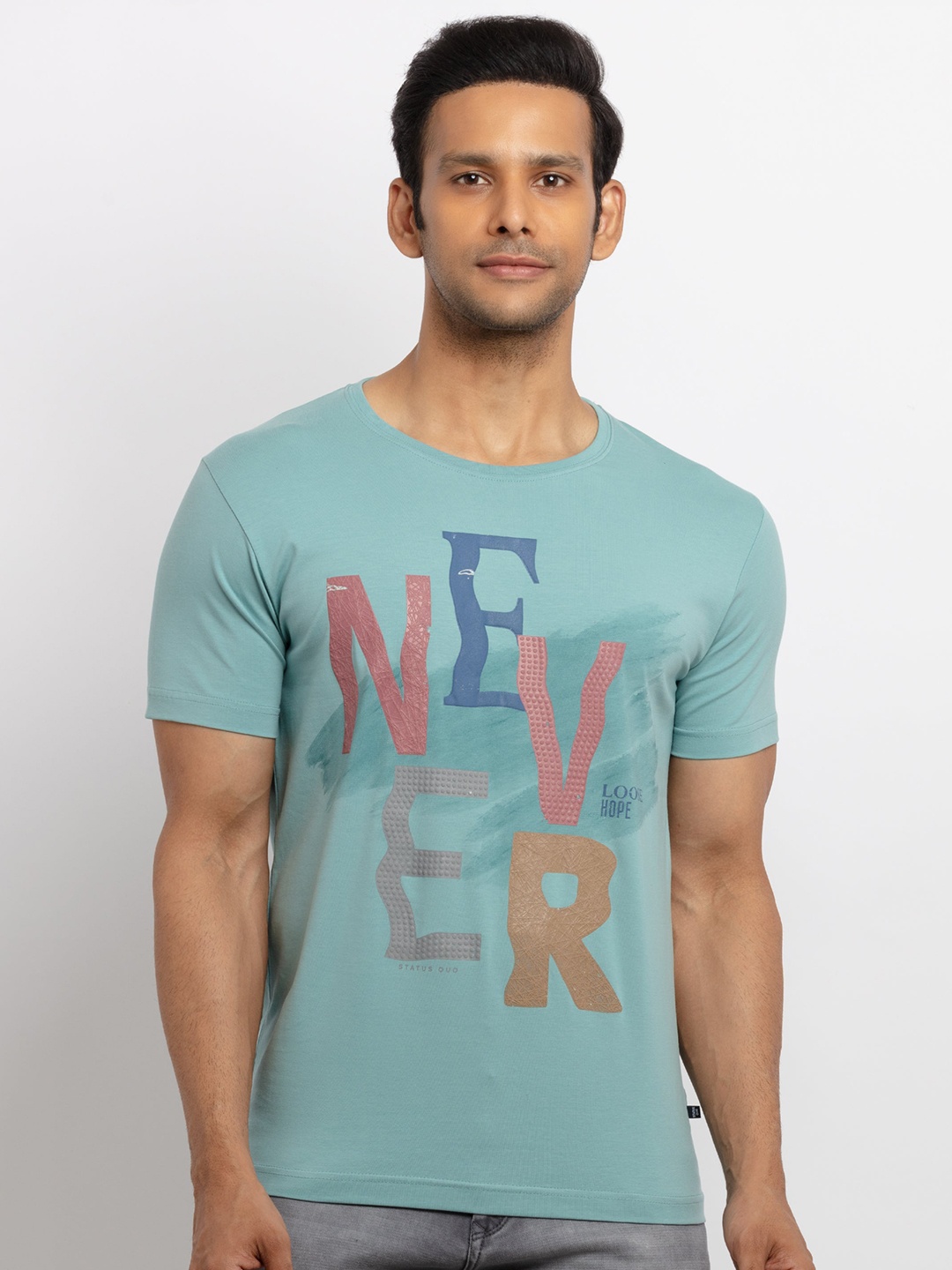 

Status Quo Men Blue Typography Printed Raw Edge T-shirt