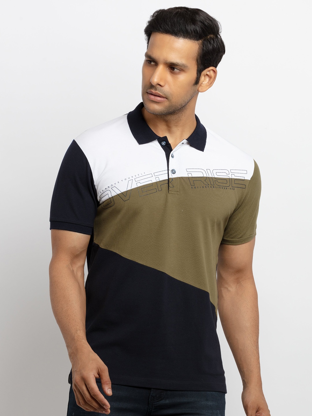 

Status Quo Men Navy Blue & Olive Green Colourblocked Polo Collar T-shirt