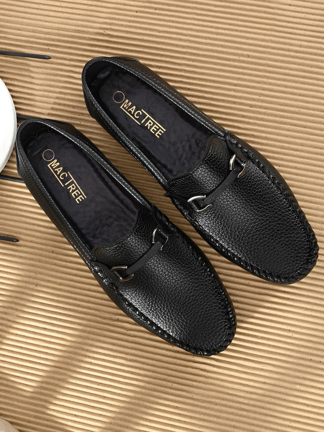 

Mactree Men Black Striped PU Brogues