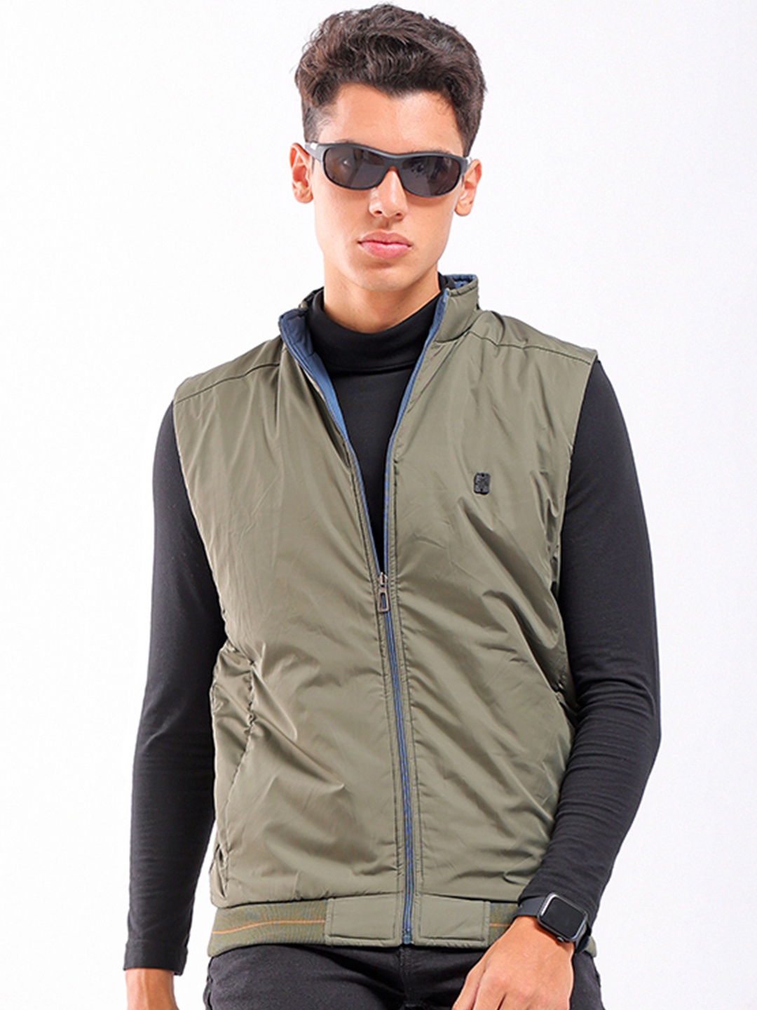 

The Indian Garage Co Men Sleeveless Zip-Front Reversible Bomber Jacket, Grey