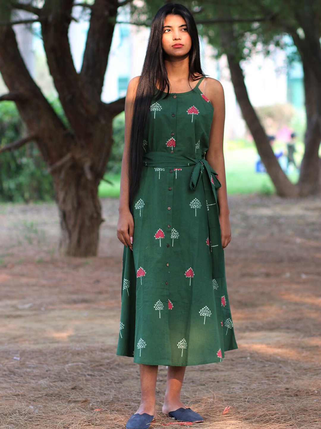

Chidiyaa Green Ethnic Motifs A-Line Midi Dress