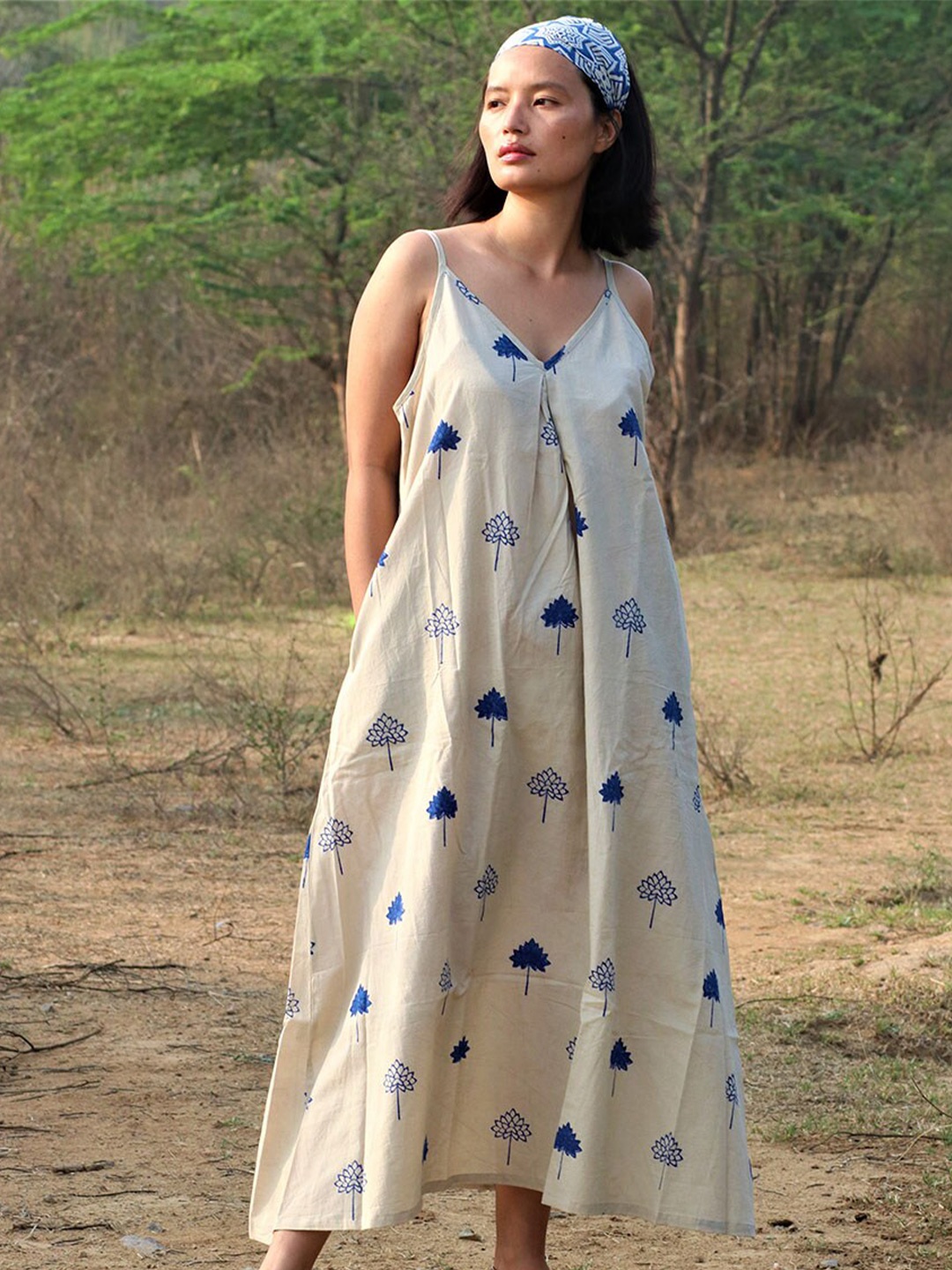 

Chidiyaa Blue & Off White Floral Maxi Dress