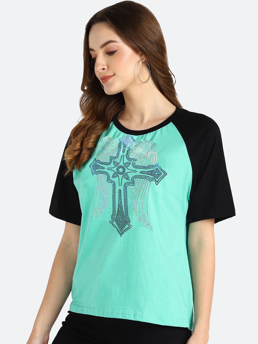 

shashvi Women Teal & Green Printed T-shirt