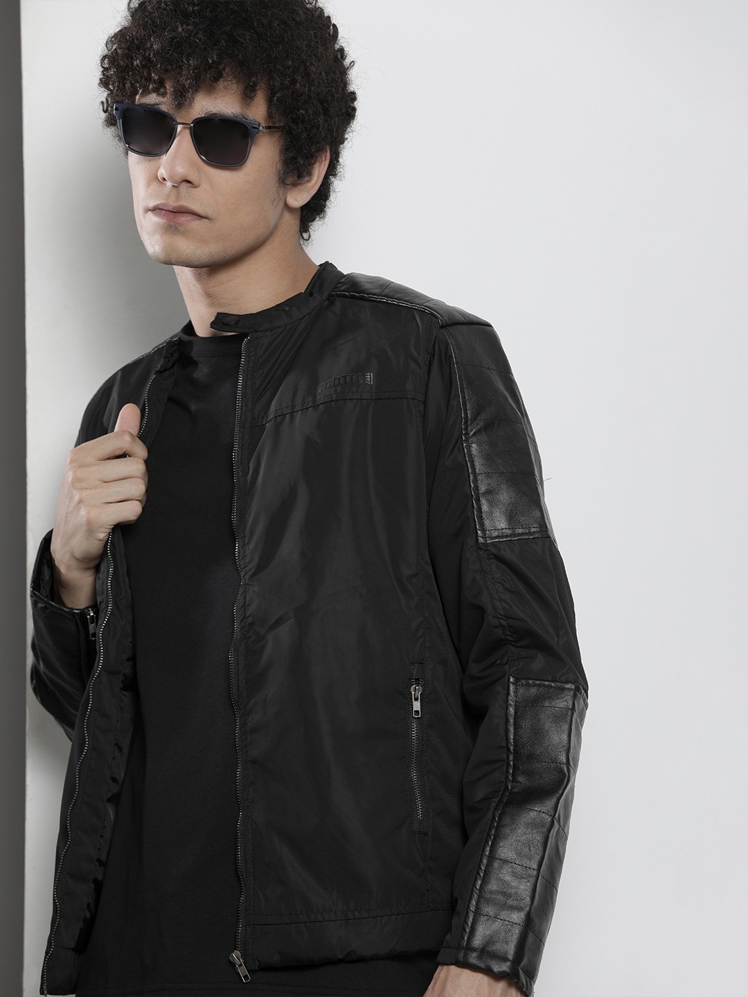 

The Indian Garage Co Men Black Solid Tailored Jacket