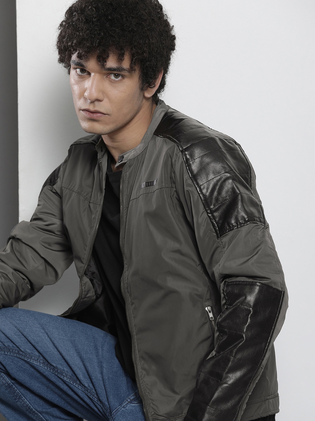

The Indian Garage Co Men Charcoal Grey Solid Tailored Jacket