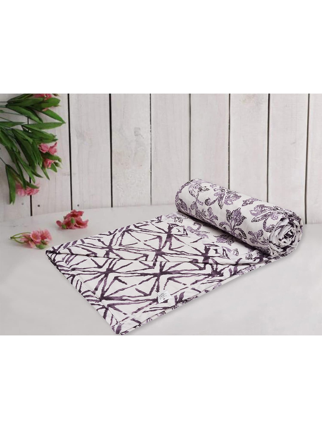

Trance Home Linen Unisex Multi Blankets Quilts and Dohars, White