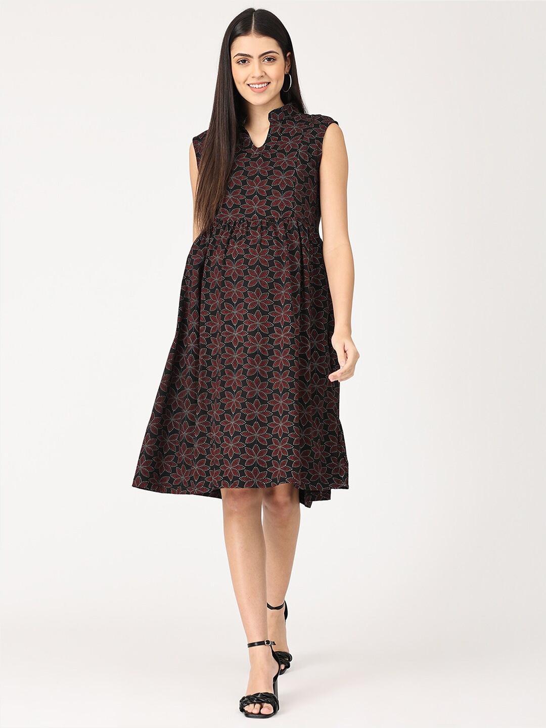 

The Mom Store Black Dress