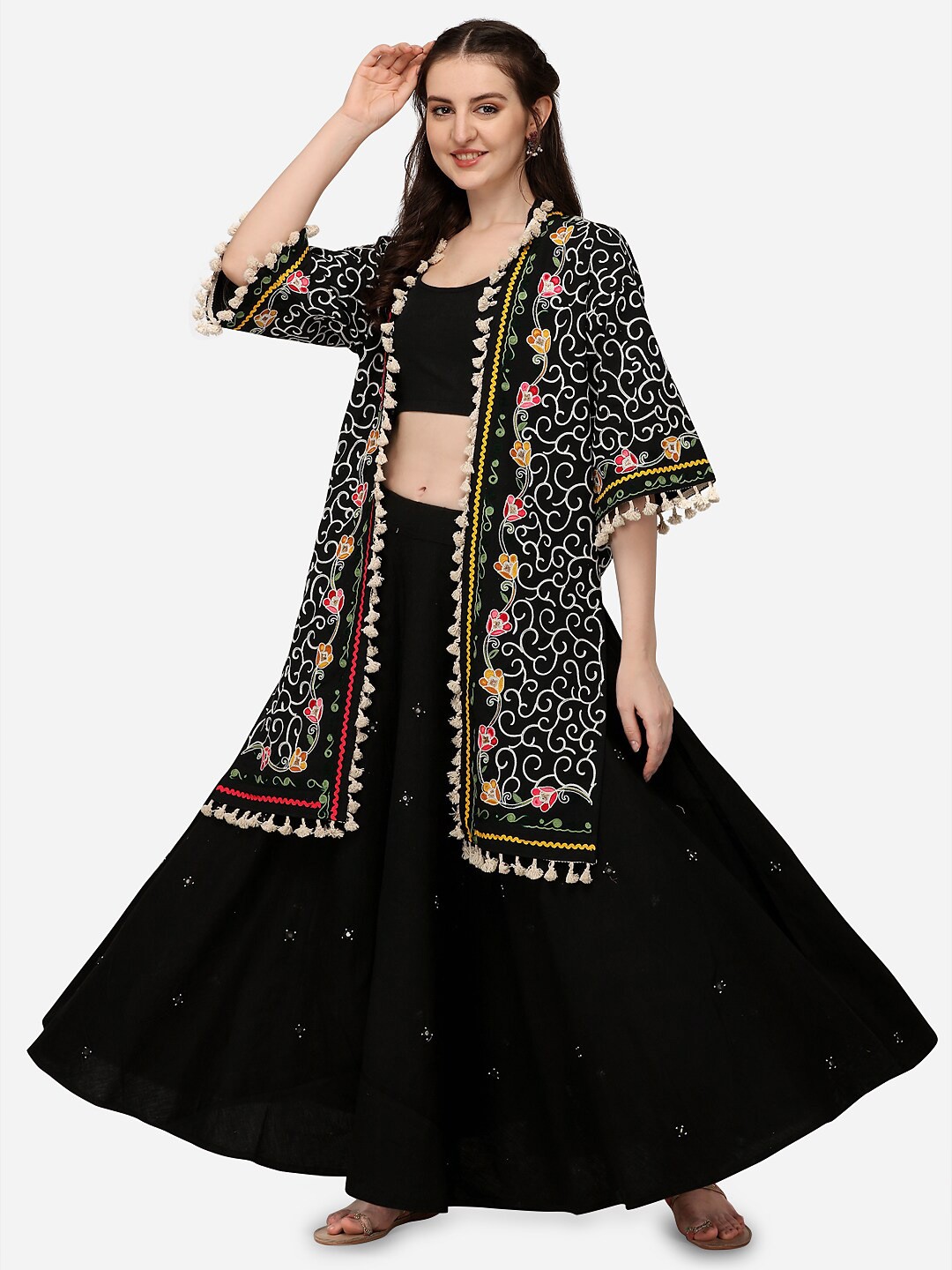 

MESMORA FASHION Women Black Printed Ethnic Embroidered Longline Shrug