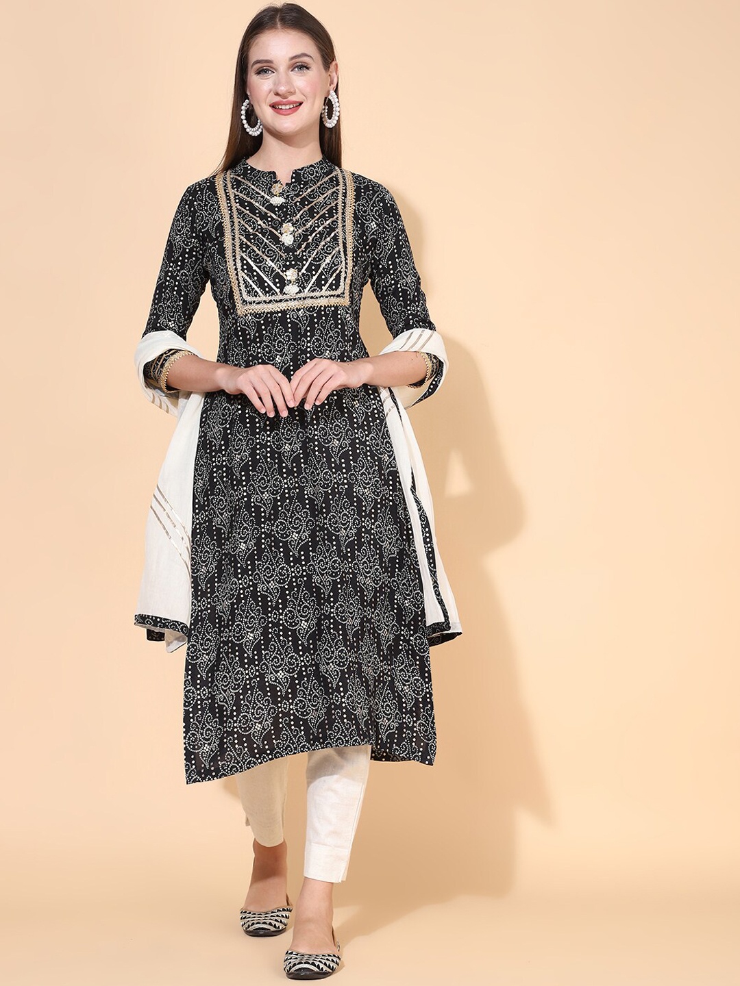 

FASHOR Women Black Ethnic Motifs Gotta Patti Kurta with Trousers & Dupatta