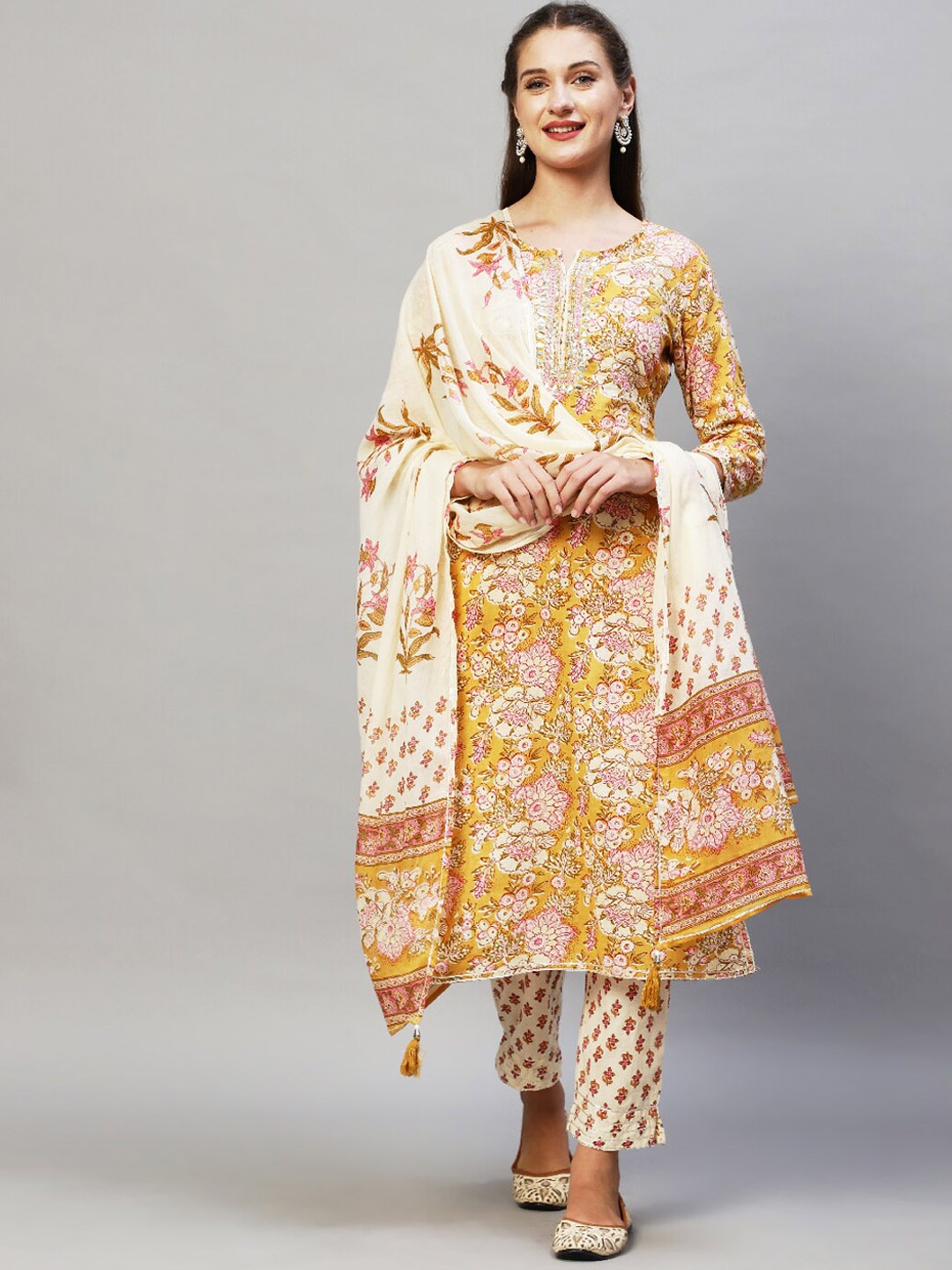 

FASHOR Women Mustard Yellow Floral Panelled Sequinned Pure Cotton Kurta with Trousers