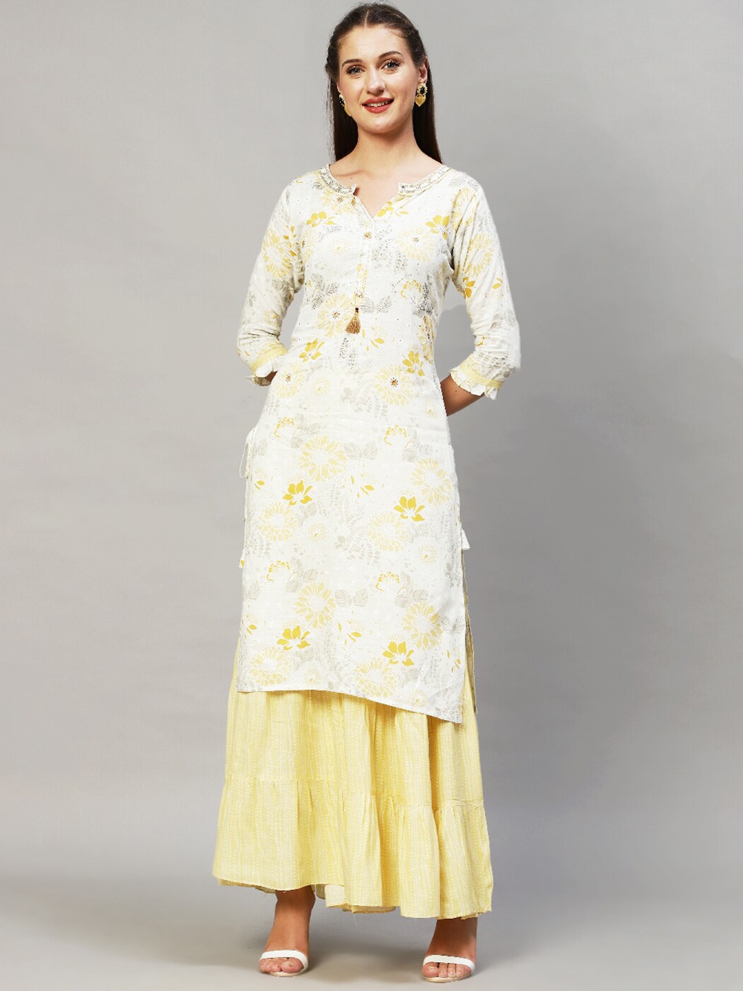 

FASHOR Women Off White Floral Embroidered Beads and Stones Kurta with Palazzos