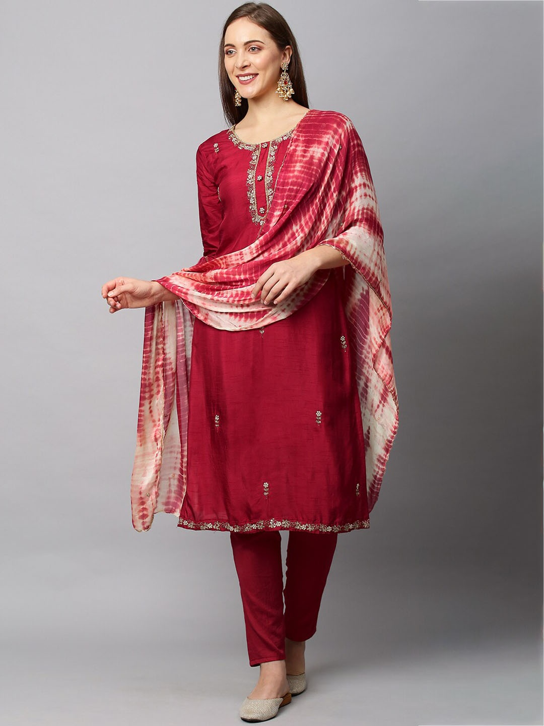 

FASHOR Women Red Floral Embroidered Thread Work Kurta with Trousers & With Dupatta